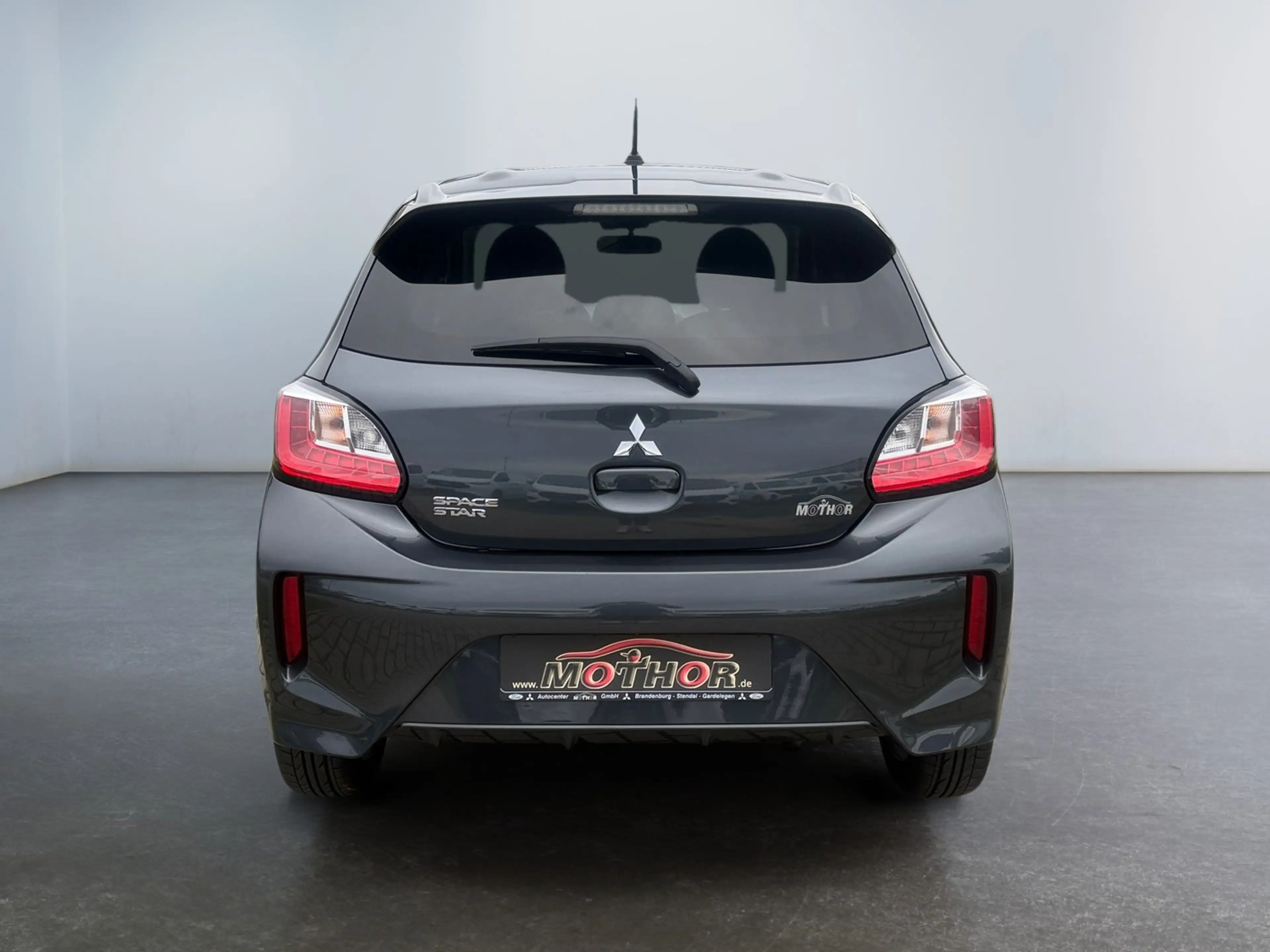 Mitsubishi Space Star Select+ Black 1,2l MIVEC TEMP+SHZ+KAM — photo 5