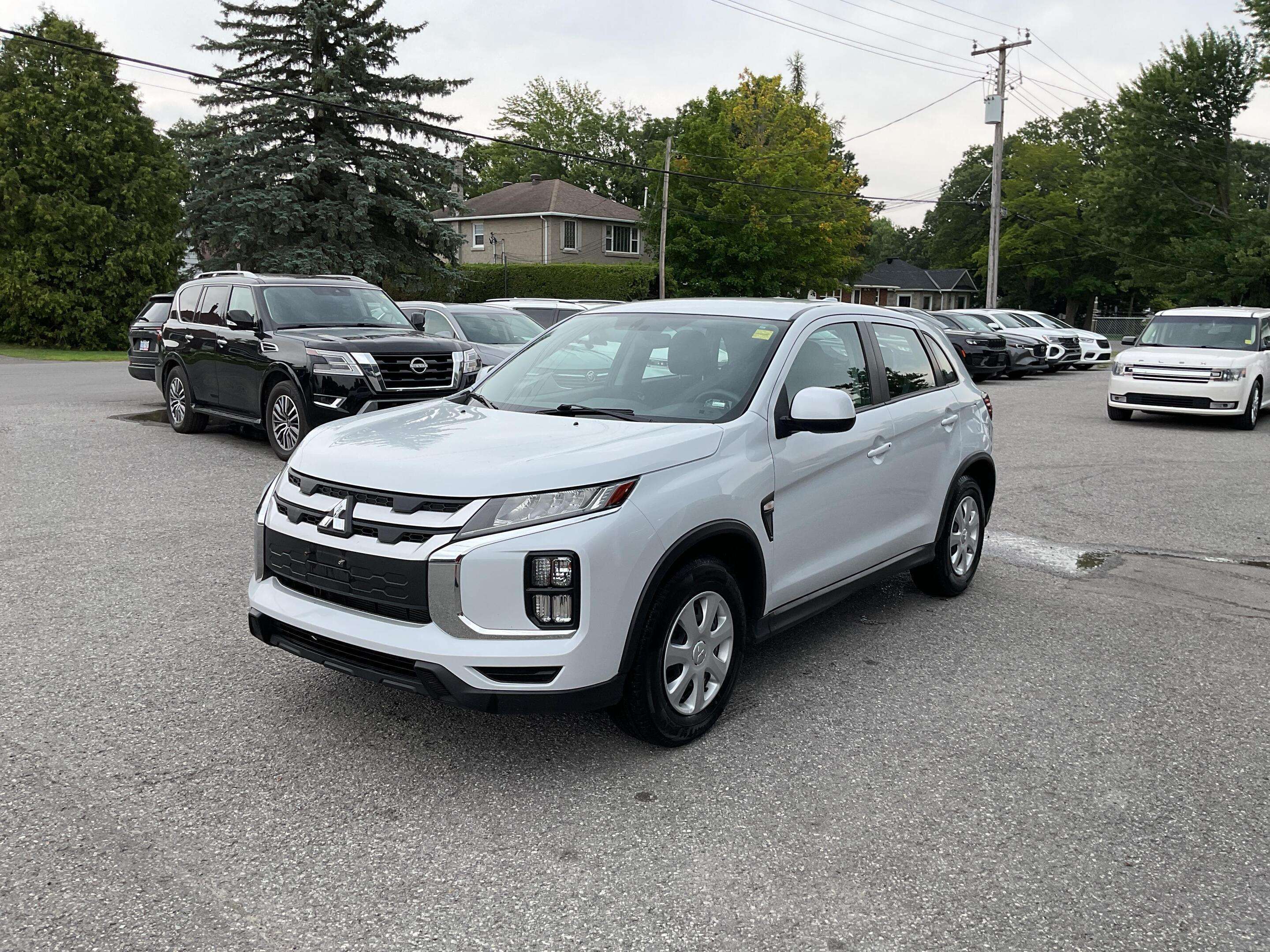 2024 Mitsubishi RVR ES