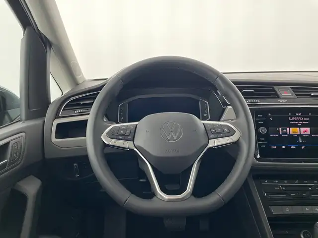 Volkswagen Touran view 12