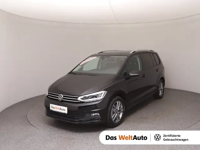 Volkswagen Touran main image