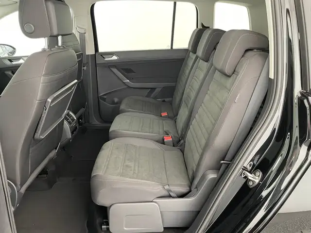 Volkswagen Touran view 11