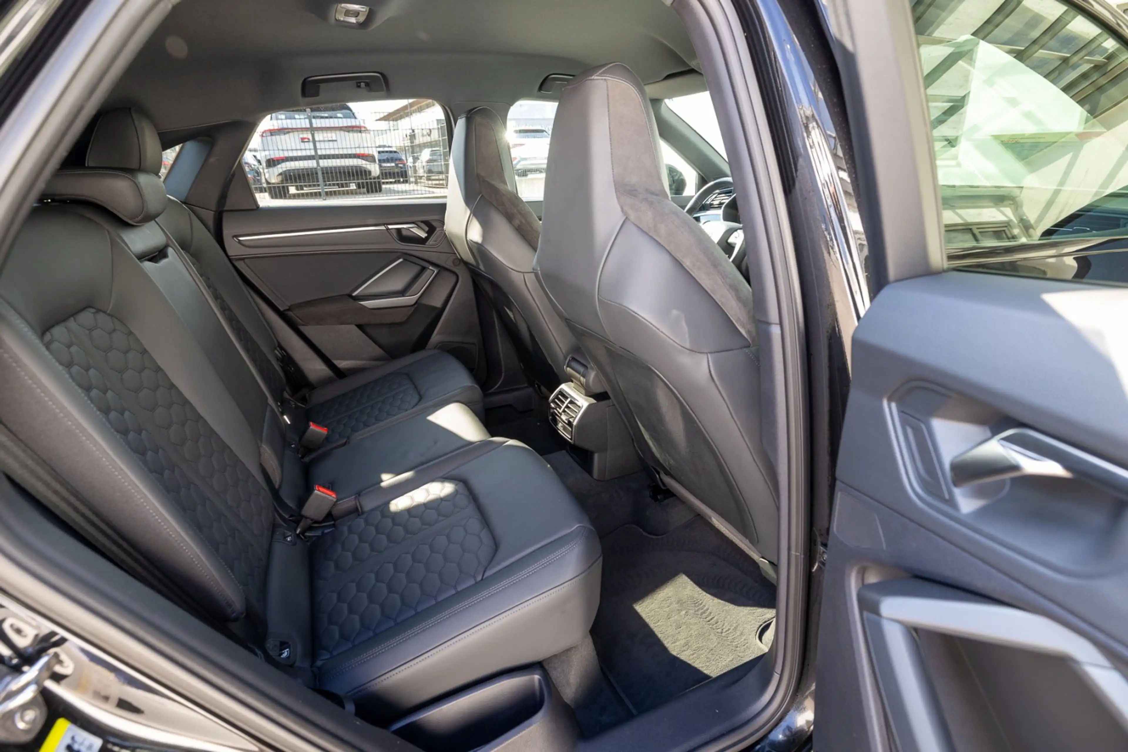 Audi RS Q3 Sportback 2.5 TFSI qu. S tr.(ACC,SONOS,RFK) — photo 6
