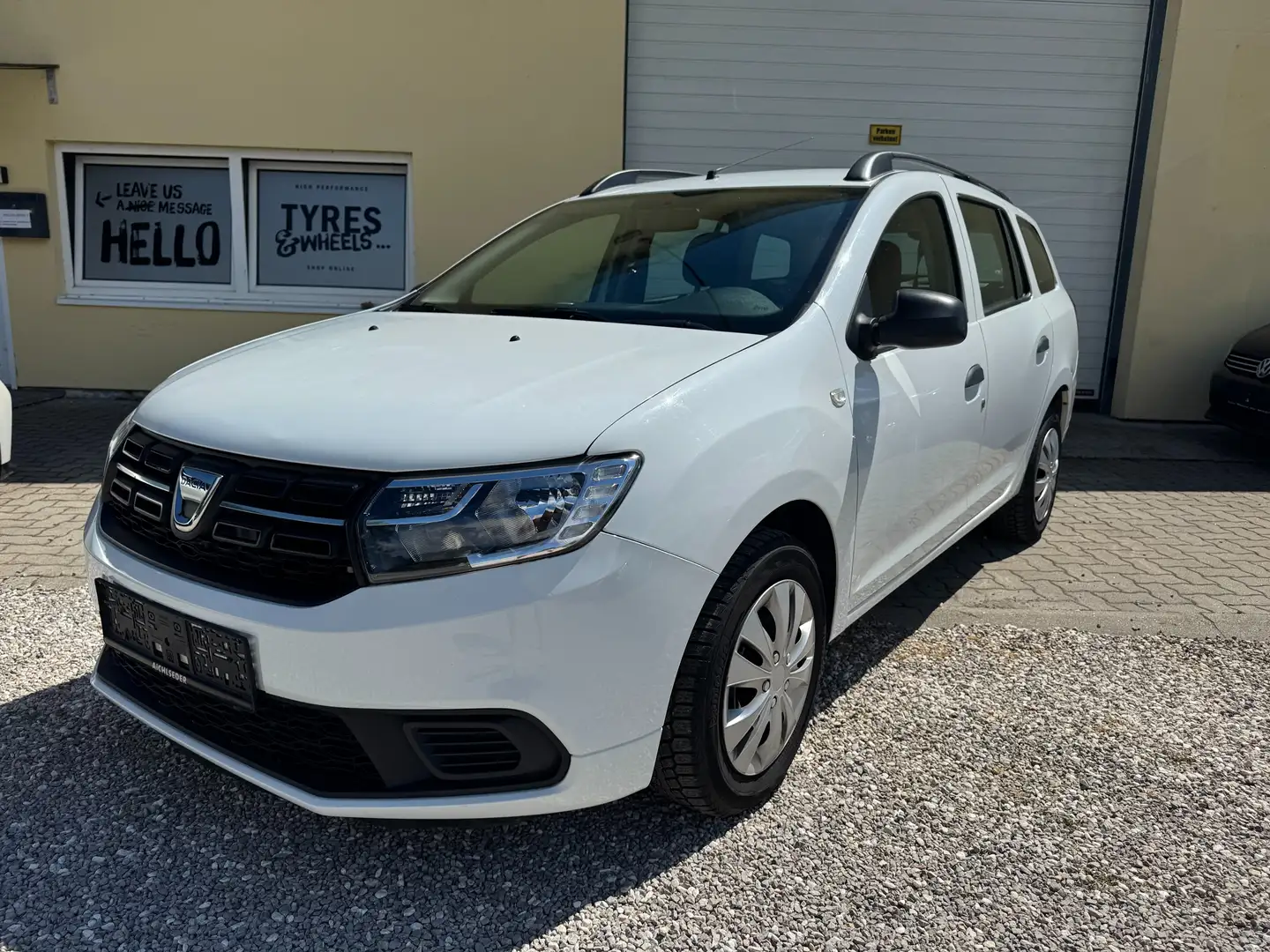 Dacia Logan *** Wit - 1