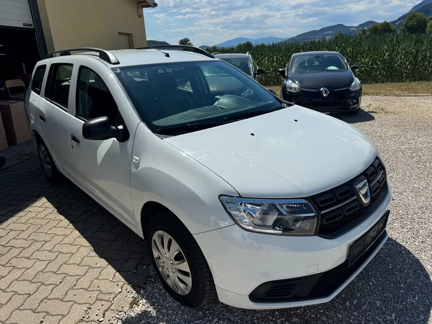 Dacia Logan *** Wit - 2