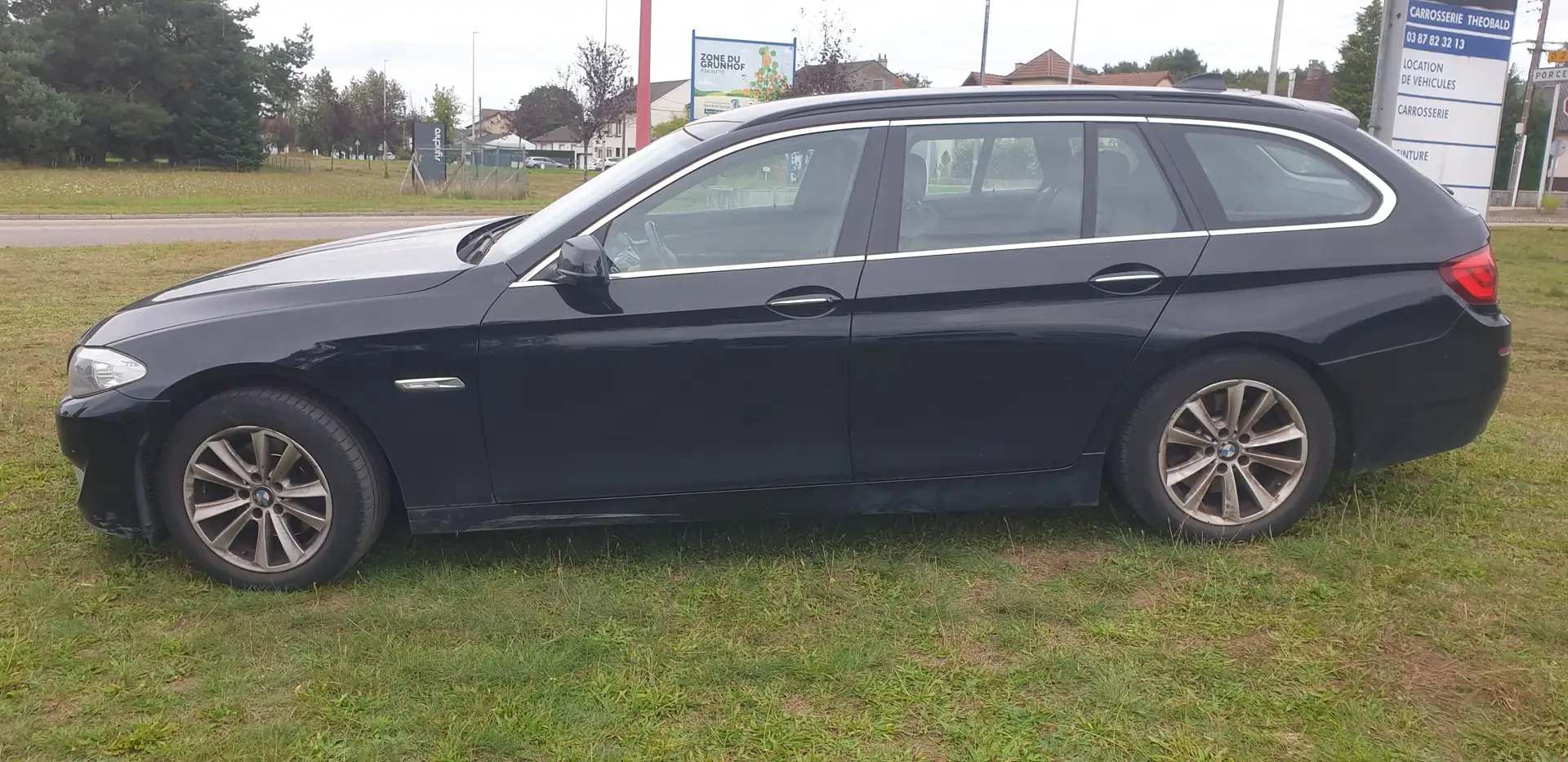 BMW 520 Touring 520i 184ch 163g Excellis Noir - 1