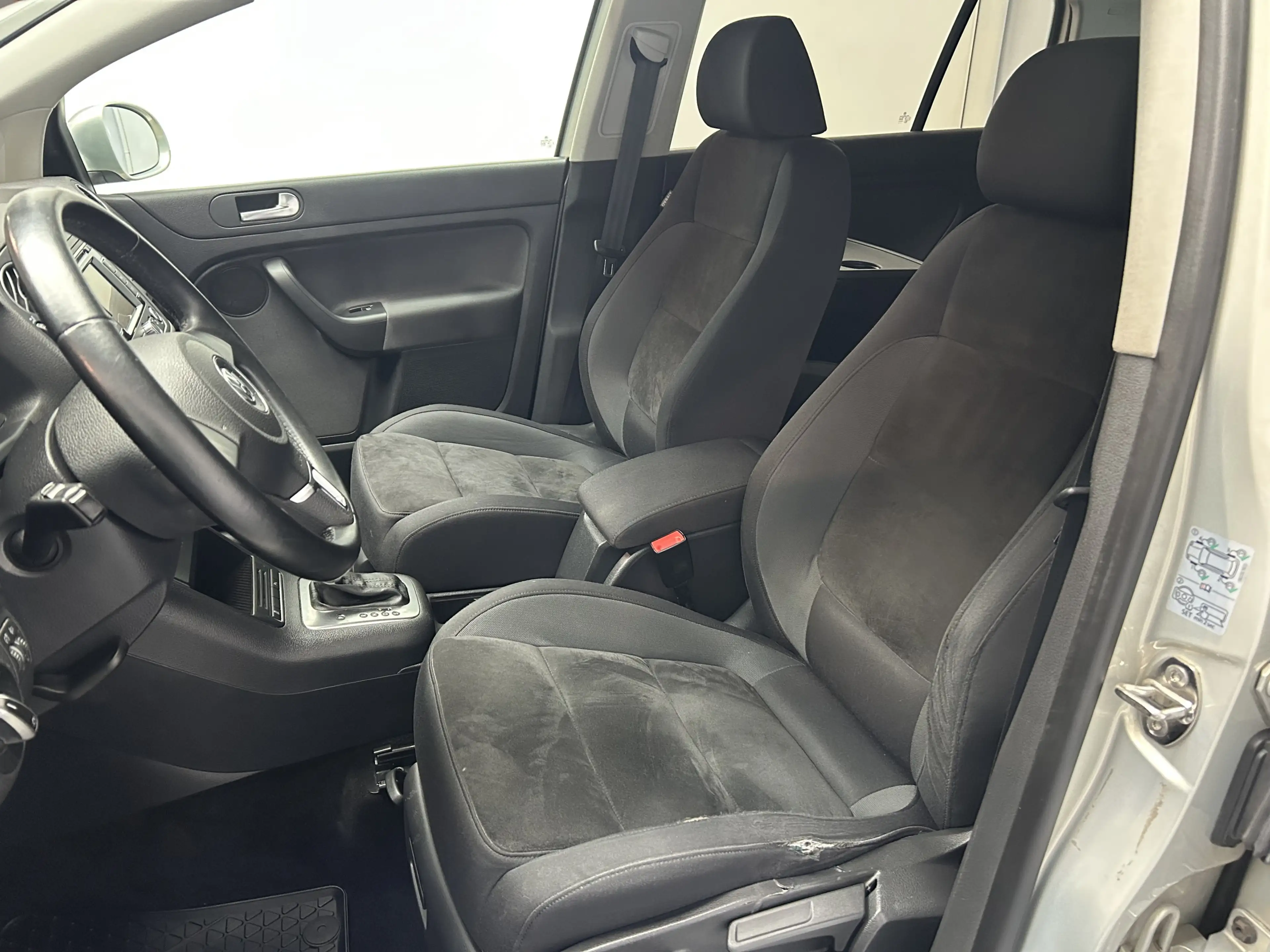 Volkswagen Golf Plus Highline AHK Navi Winter-Paket PDC — photo 8