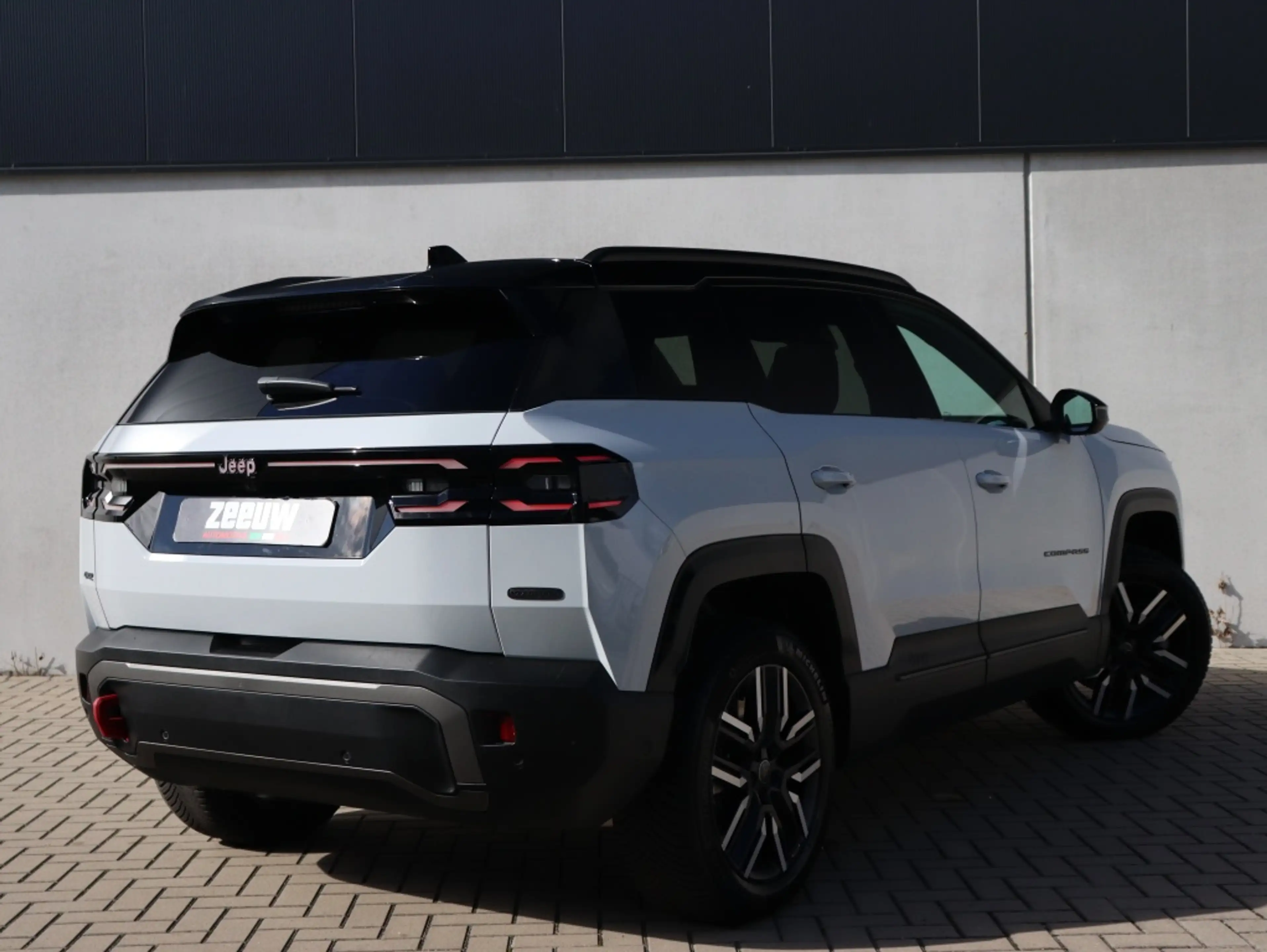 Jeep Compass Overland 4xe 96 kWh | Schuifdak | 360cam | Navi | — photo 2