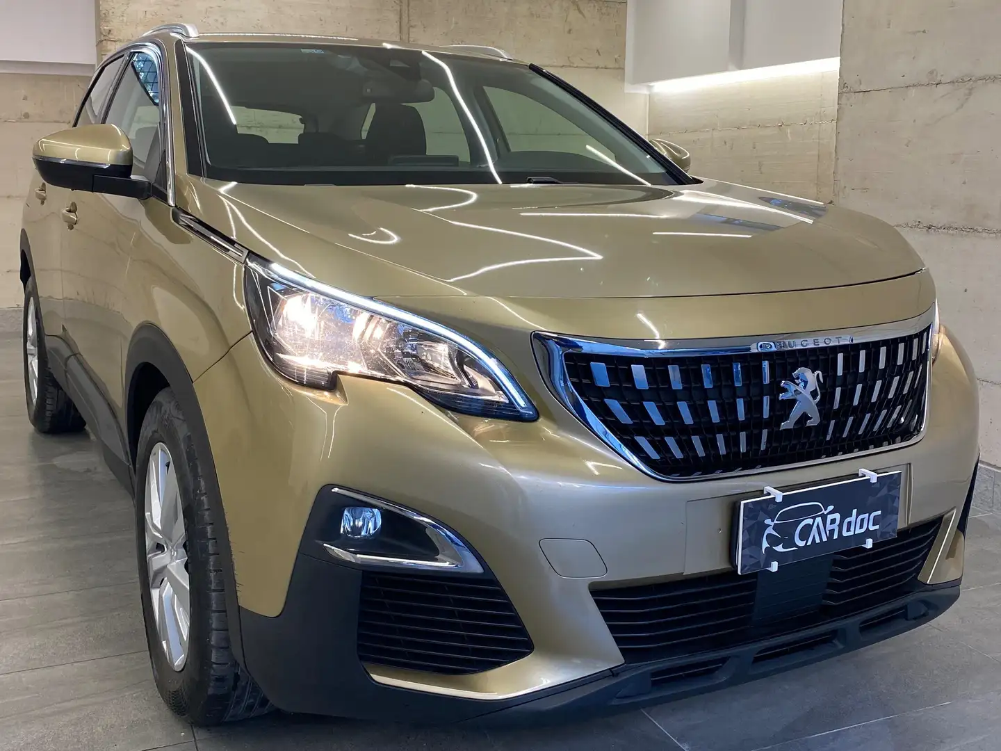 Peugeot 3008 3008 1.5 bluehdi Business s Bronce - 2