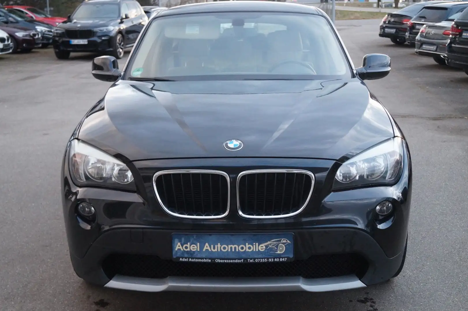 BMW X1 Baureihe X1 18 i sDrive Schwarz - 2