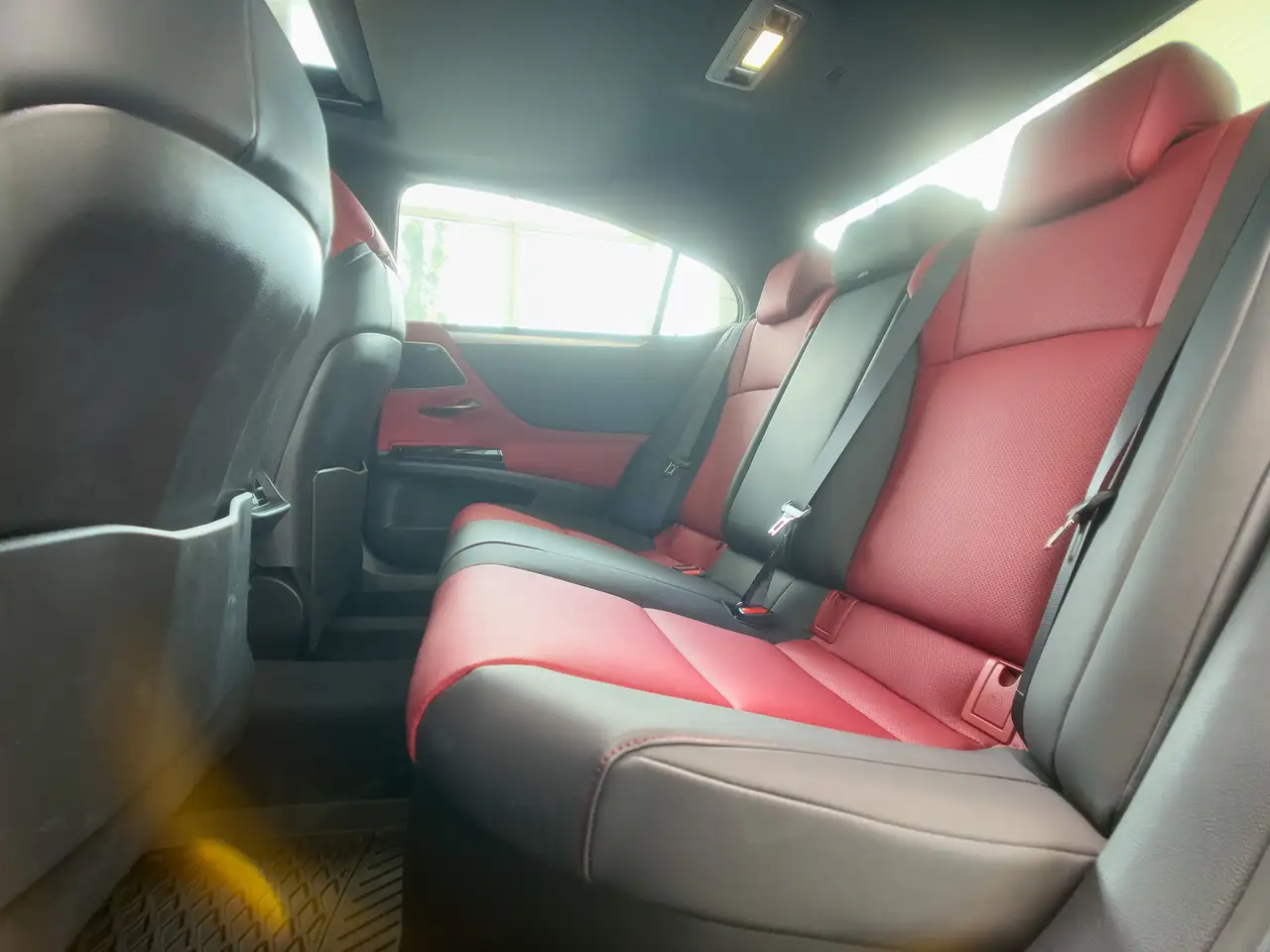 Lexus ES снимка Lexus ES