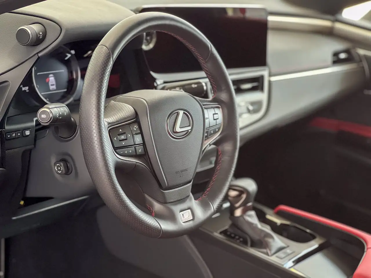 Lexus ES снимка Lexus ES