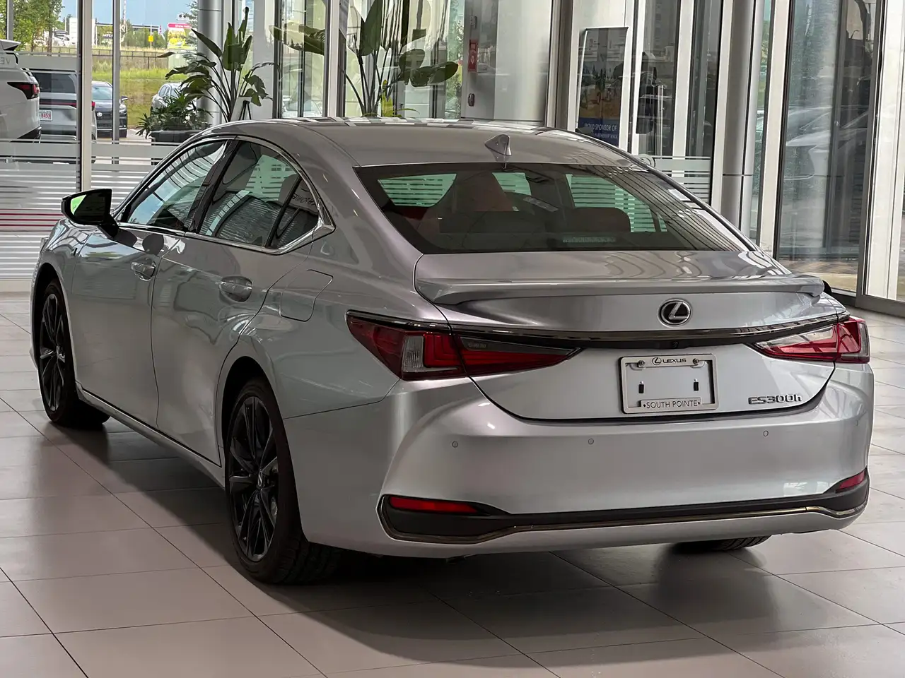 Lexus ES снимка Lexus ES