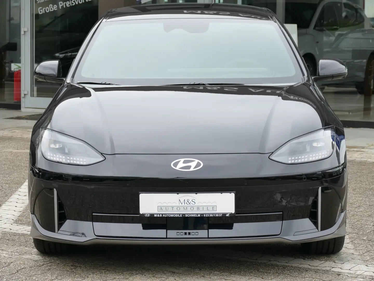 Hyundai IONIQ 6 77,4 kWh 4WD Uniq Relax-Paket Panoramadach Blauw - 2