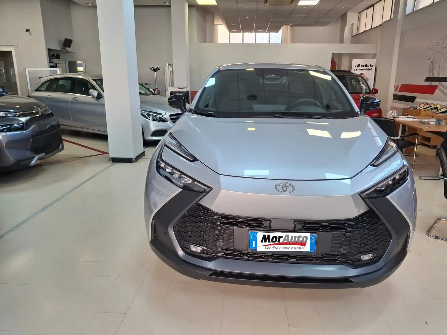 Toyota C-HR C-HR  1.8 Trend fwd e-cvt Argento - 2