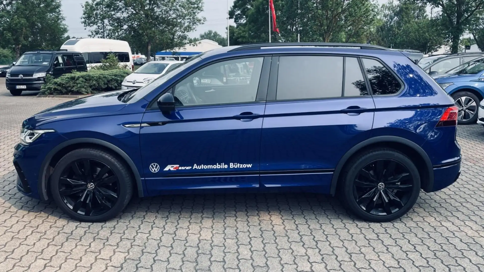 Volkswagen Tiguan R-Line 2,0 l TDI SCR 4MOTION 147 kW (200 PS) 7-Gan Blau - 2