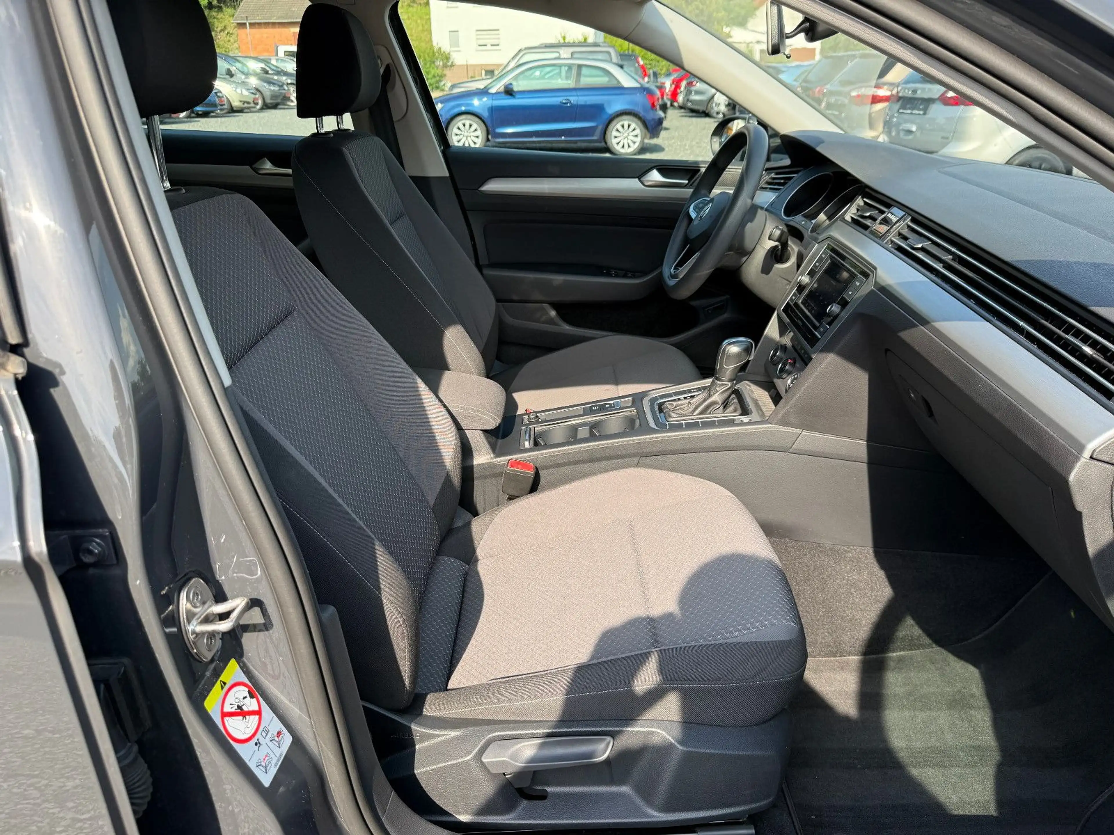 Volkswagen Passat Variant Passat 2.0 TDI Variant AUTOMATIK/KLIMA/AHK — photo 10
