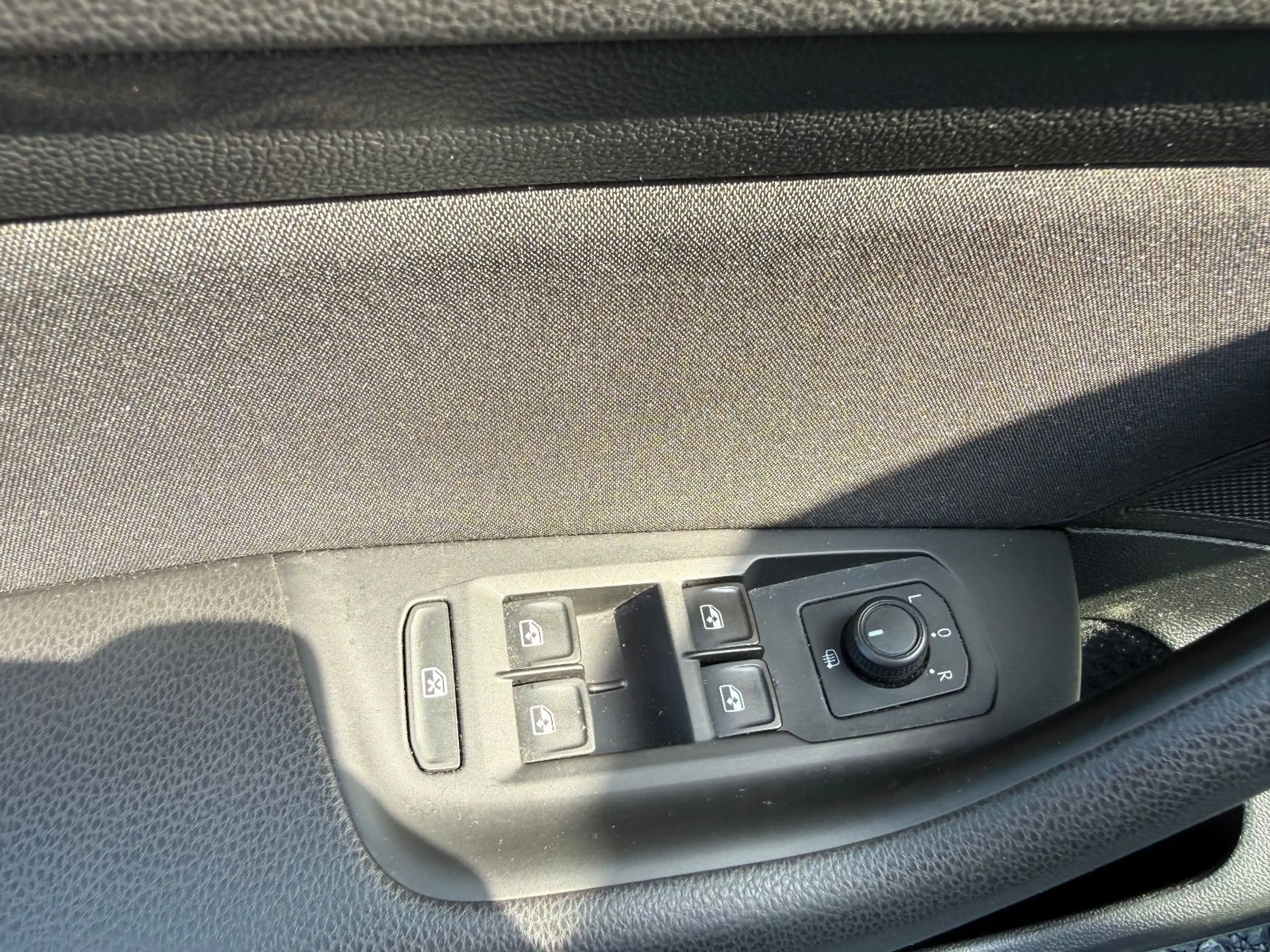 Volkswagen Passat Variant Passat 2.0 TDI Variant AUTOMATIK/KLIMA/AHK — photo 14