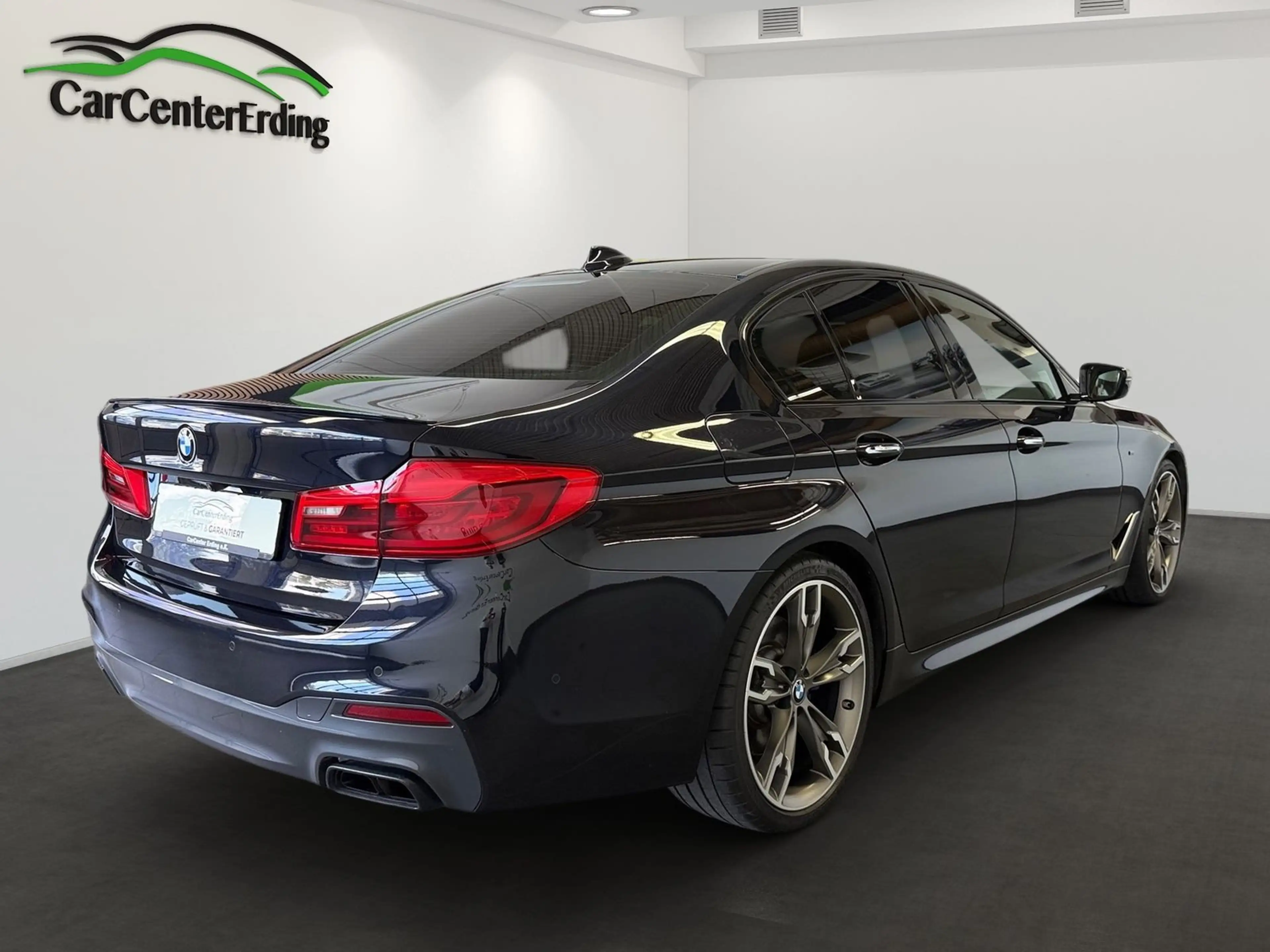 BMW 550 iLim.xDrive*aLED*ACC*NaviProf*AHK*Kamera*HUD — photo 4
