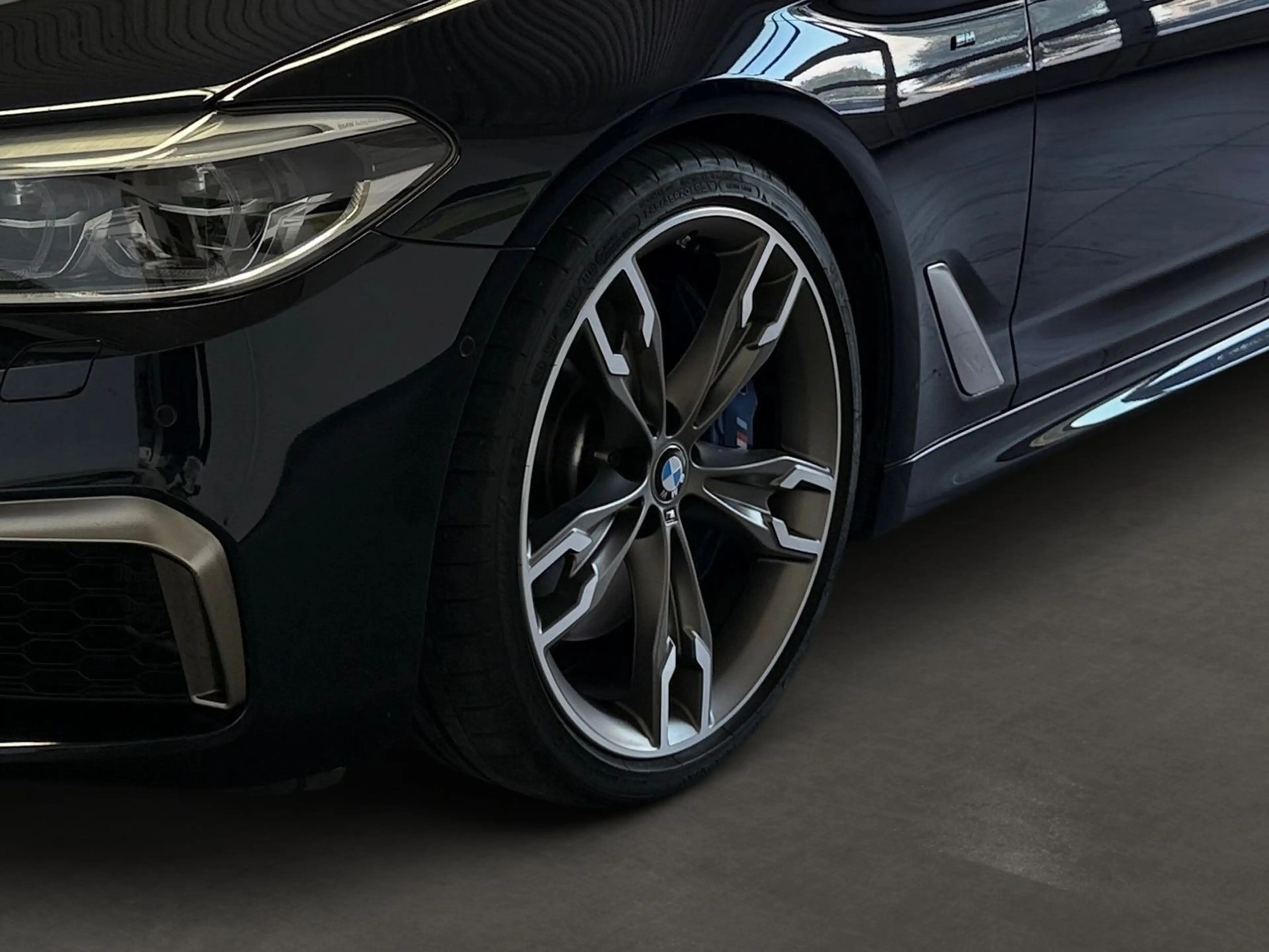 BMW 550 iLim.xDrive*aLED*ACC*NaviProf*AHK*Kamera*HUD — photo 8
