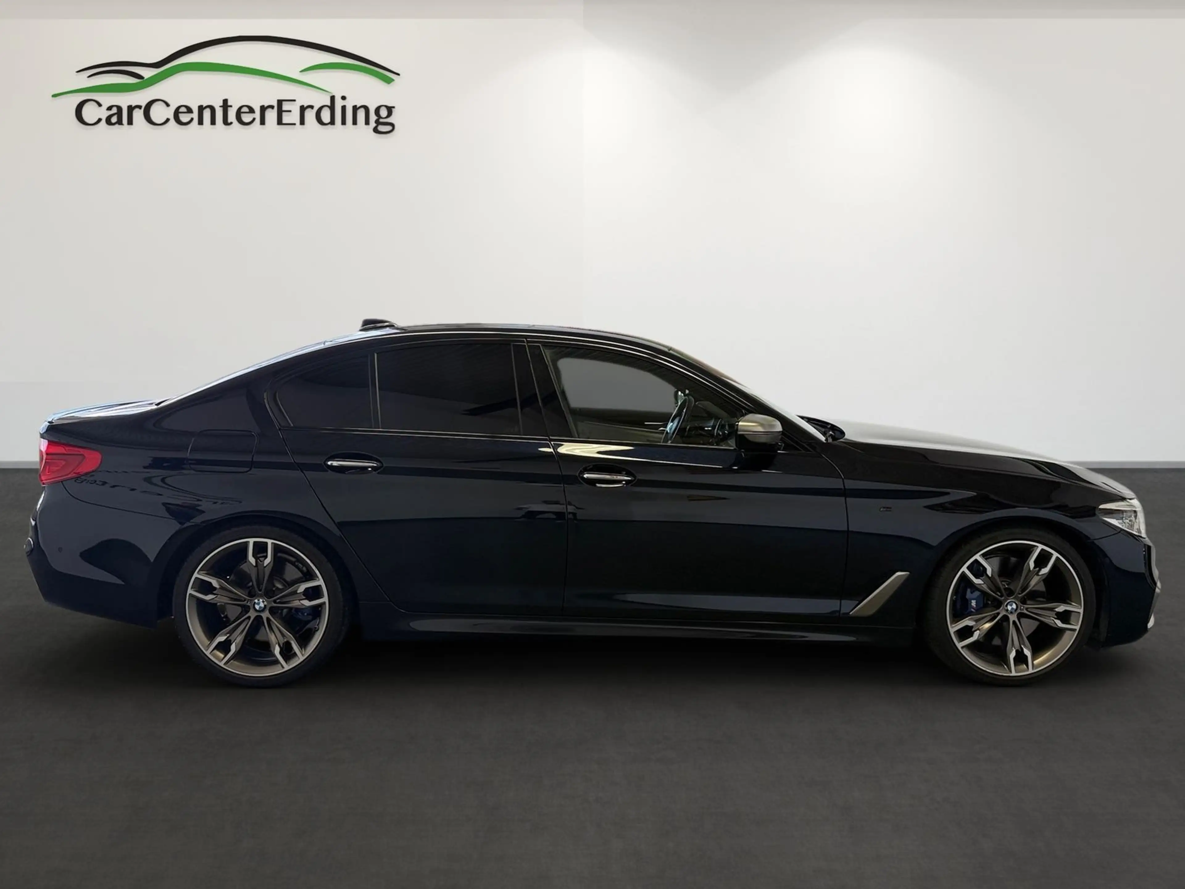 BMW 550 iLim.xDrive*aLED*ACC*NaviProf*AHK*Kamera*HUD — photo 3