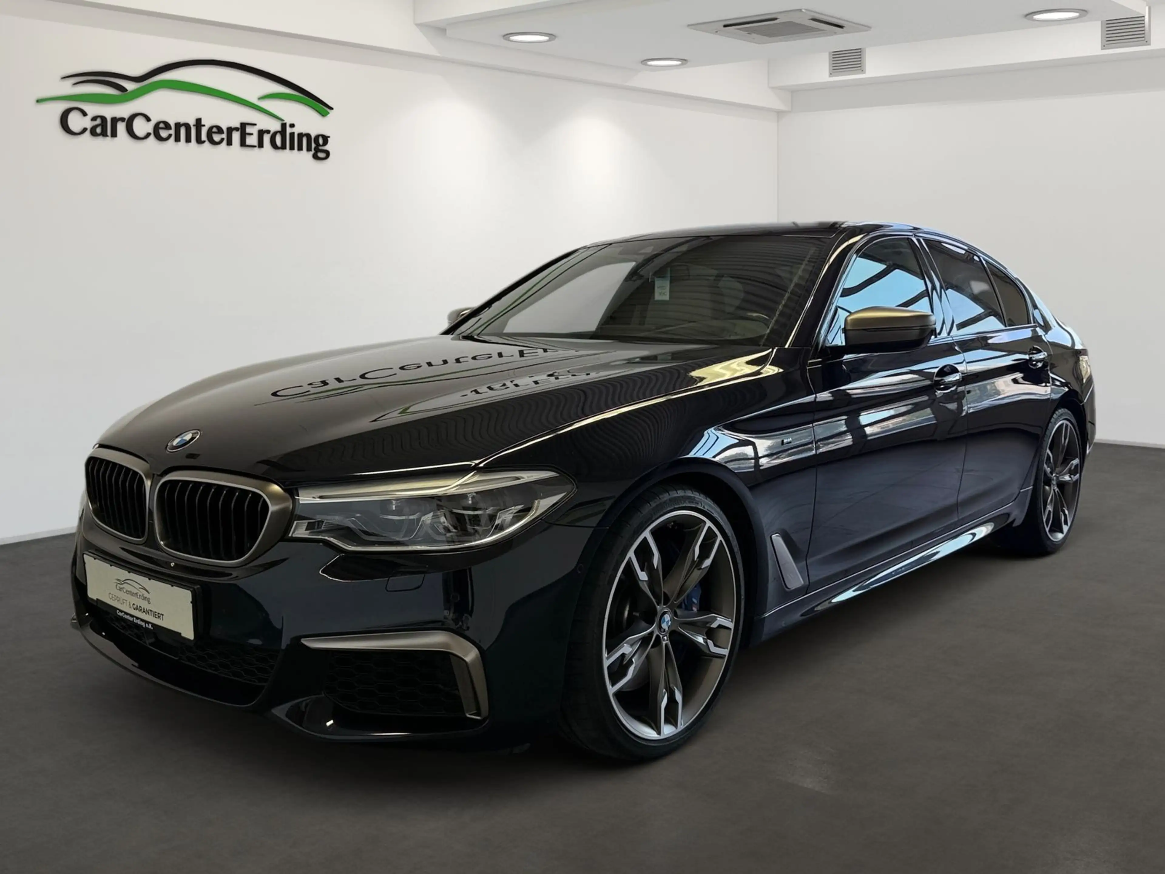 BMW 550 iLim.xDrive*aLED*ACC*NaviProf*AHK*Kamera*HUD