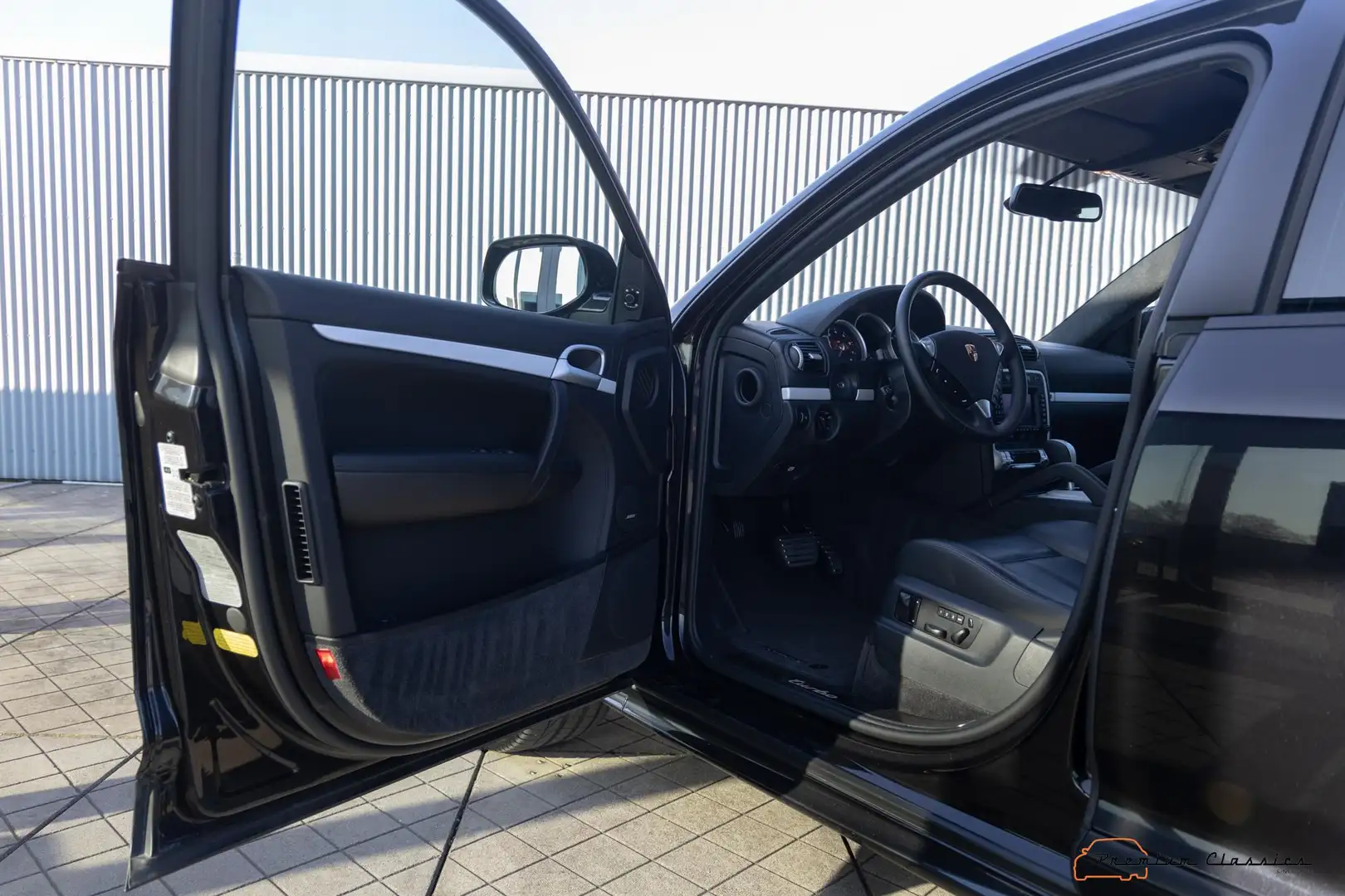 Porsche Cayenne 4.8 Turbo | 77.000KM | 1st Paint | Sunroof | BOSE Zwart - 2