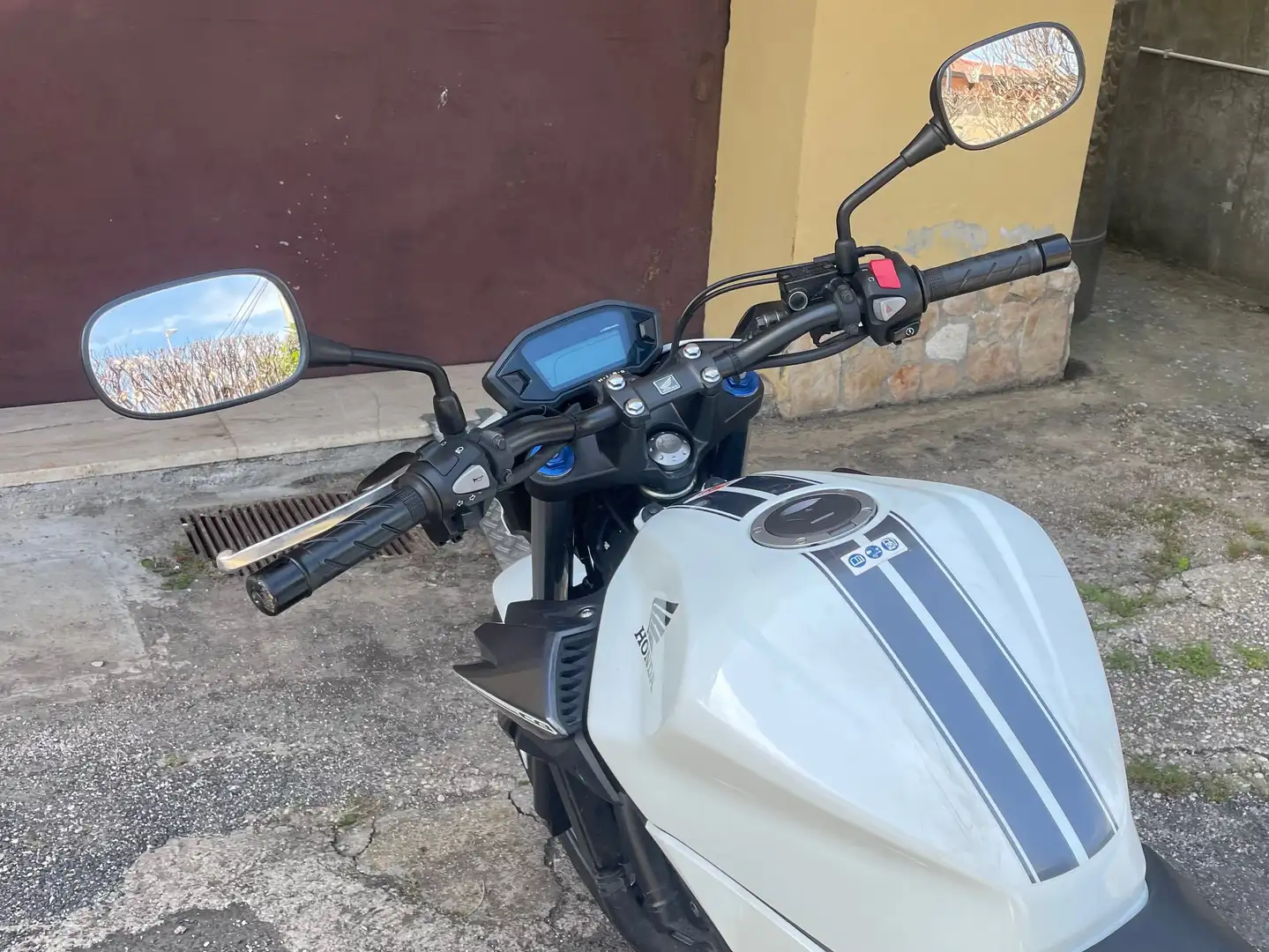 Honda CB 500 F Blanco - 1