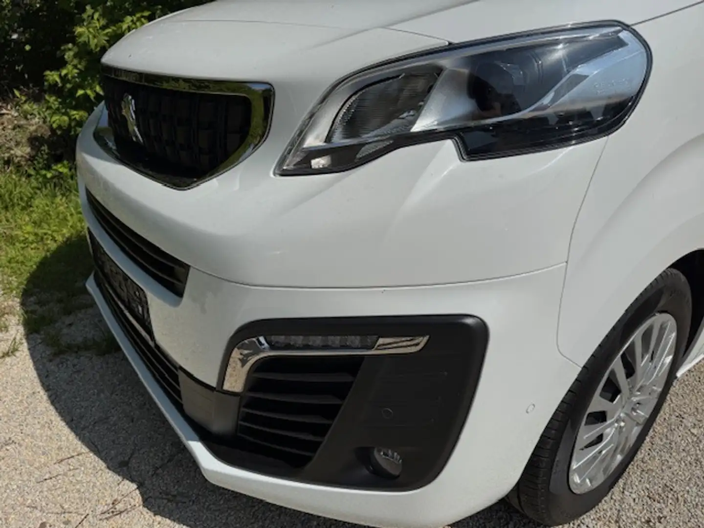 Peugeot Traveller Business L2 BHDi180 EAT8 Bílá - 1