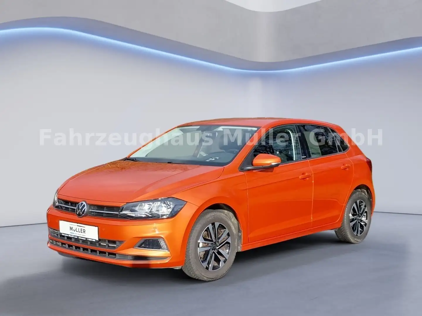 Volkswagen Polo VI United 95 PS DSG Oranje - 1