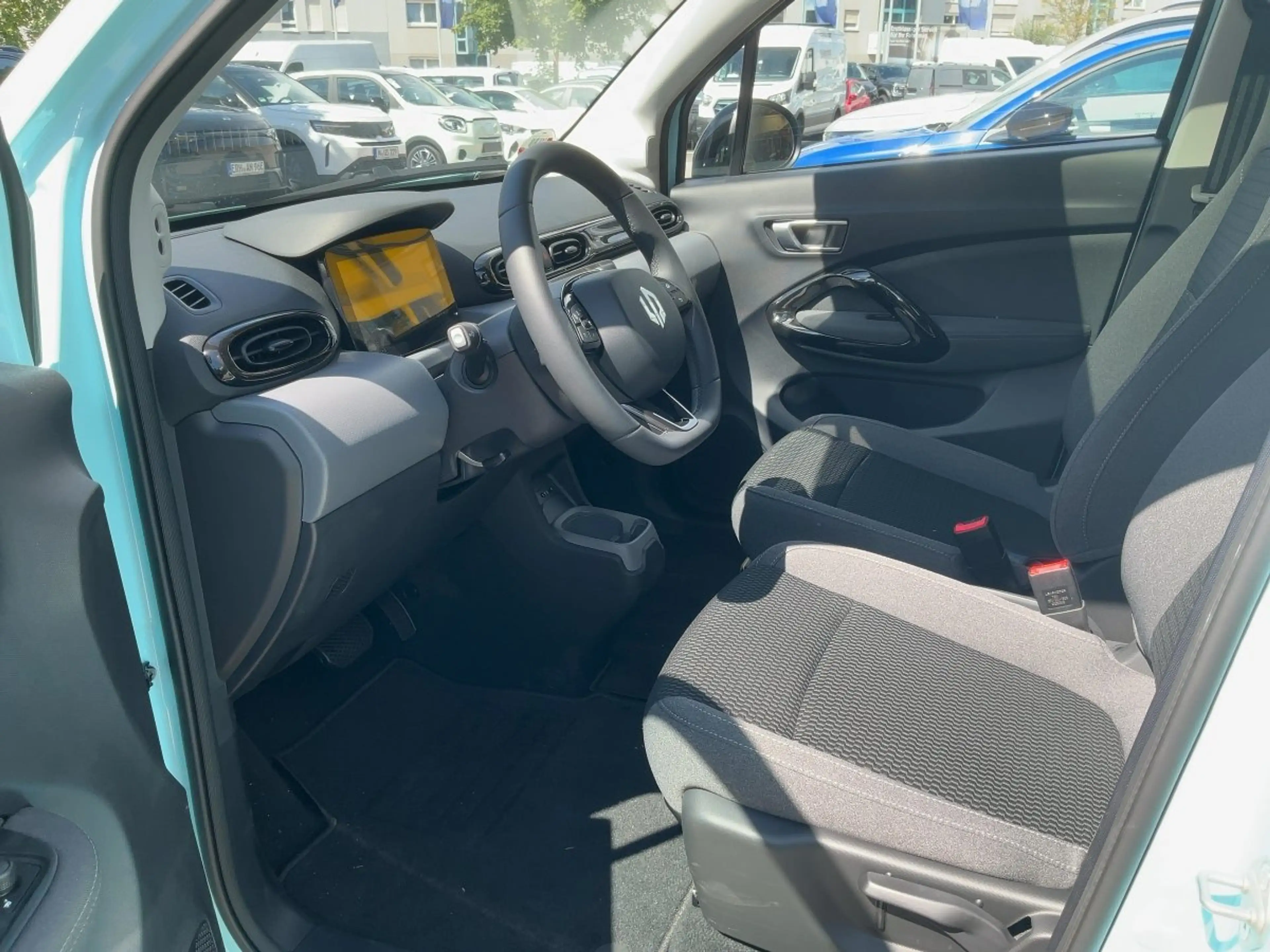 Leapmotor T03 37 70 kW BEV ACC+Navi+Pano+SD+Kam.+KeyLess — photo 9