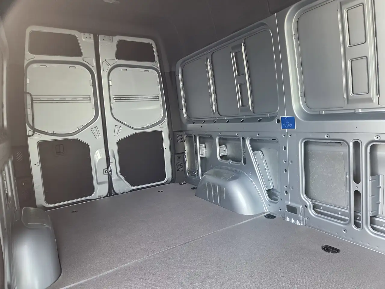 Mercedes-Benz Sprinter снимка Mercedes-Benz Sprinter