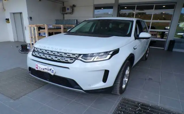 Land Rover Discovery Sport view 2