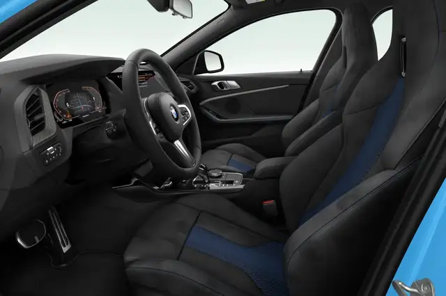 BMW 1 Series view 2