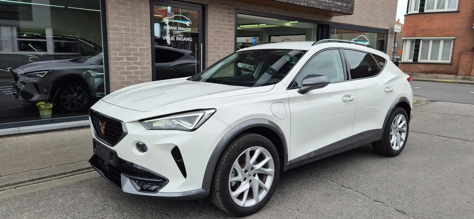 CUPRA Formentor 1.4 e-Hybrid PHEV DSG Blanco - 1