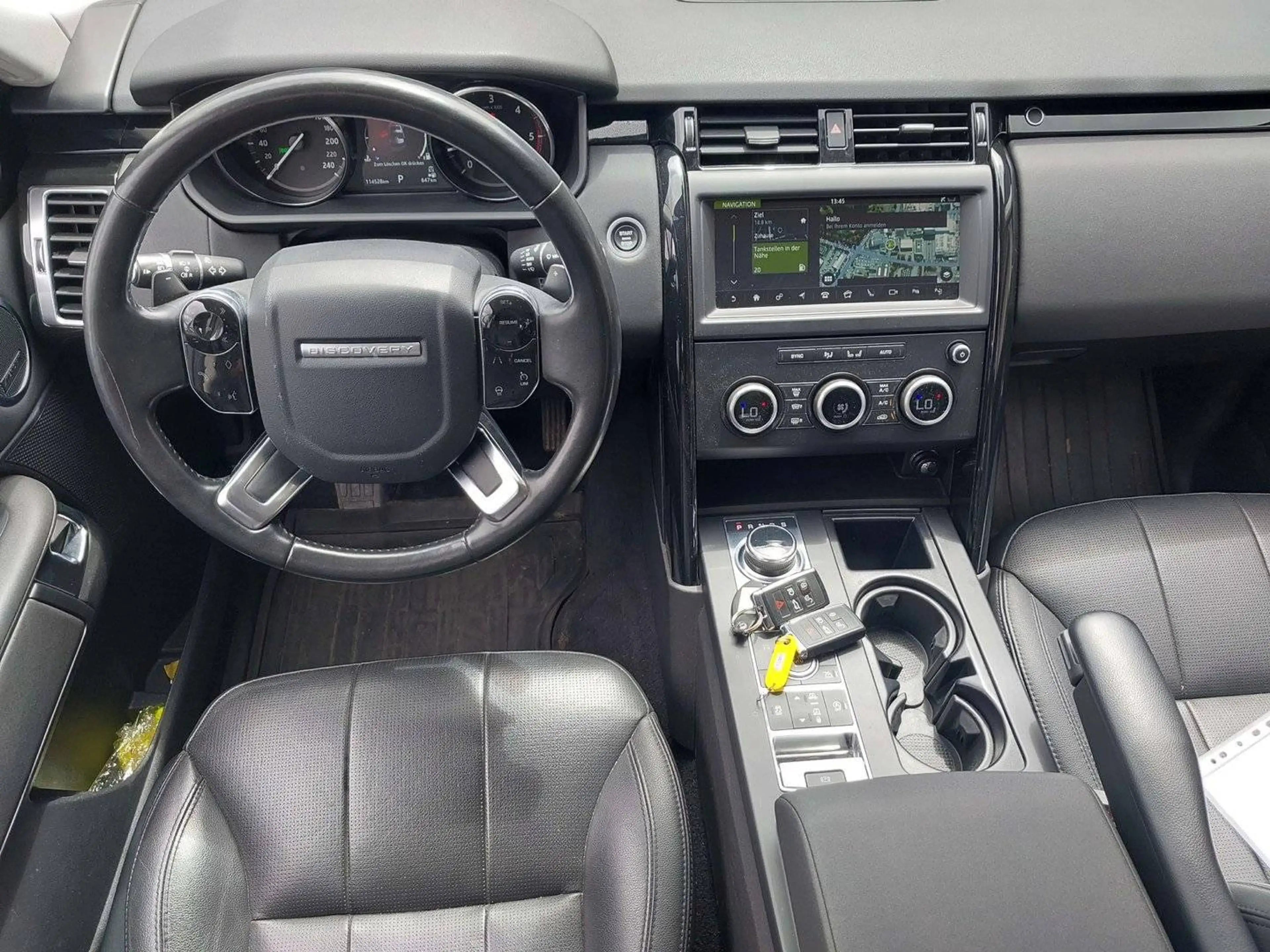 Land Rover Discovery SE SD4 — photo 6