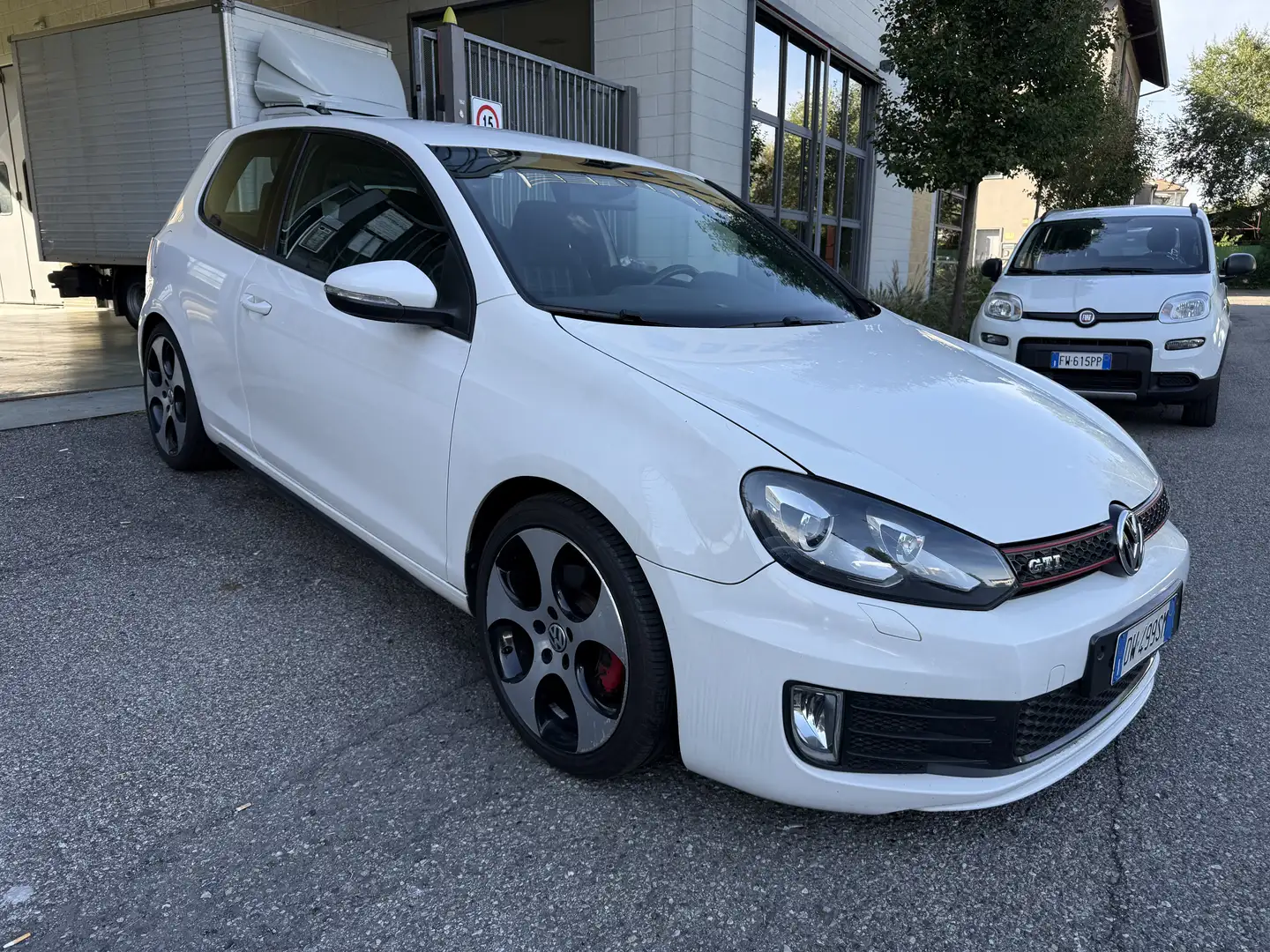 Volkswagen Golf GTI Golf VI 2008 3p 2.0 tsi - 2