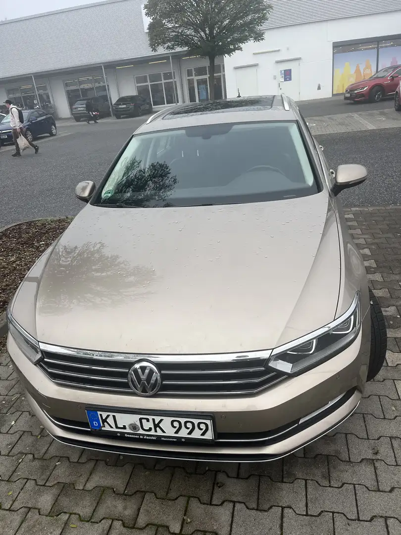 Volkswagen Passat Variant Highline BMT/Start-Stopp Beige - 1