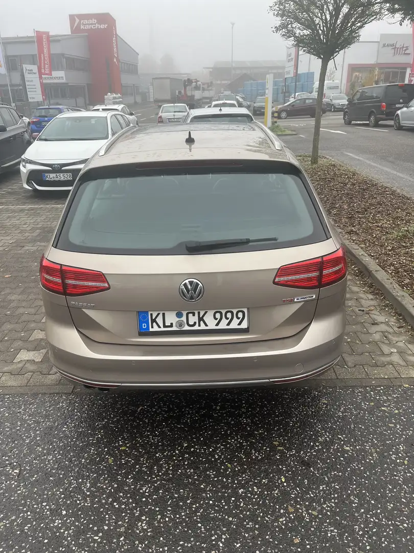 Volkswagen Passat Variant Highline BMT/Start-Stopp Beige - 2
