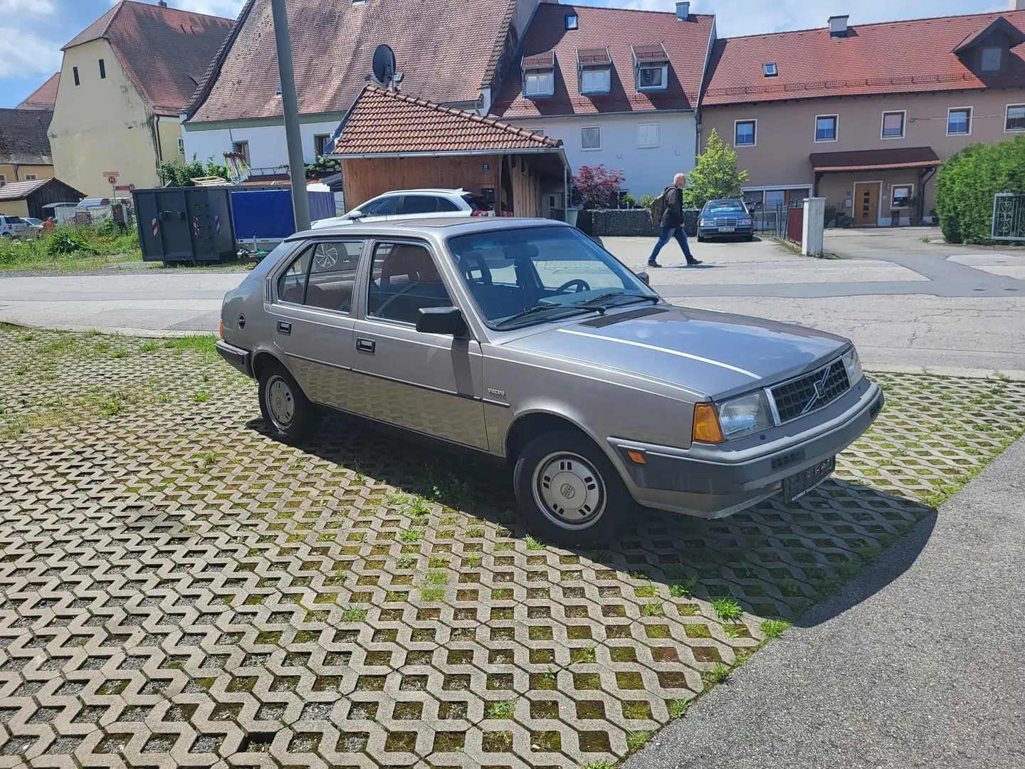 Volvo 340 DL-GL, Automatik, H-Kennzeichen, Grey - 2