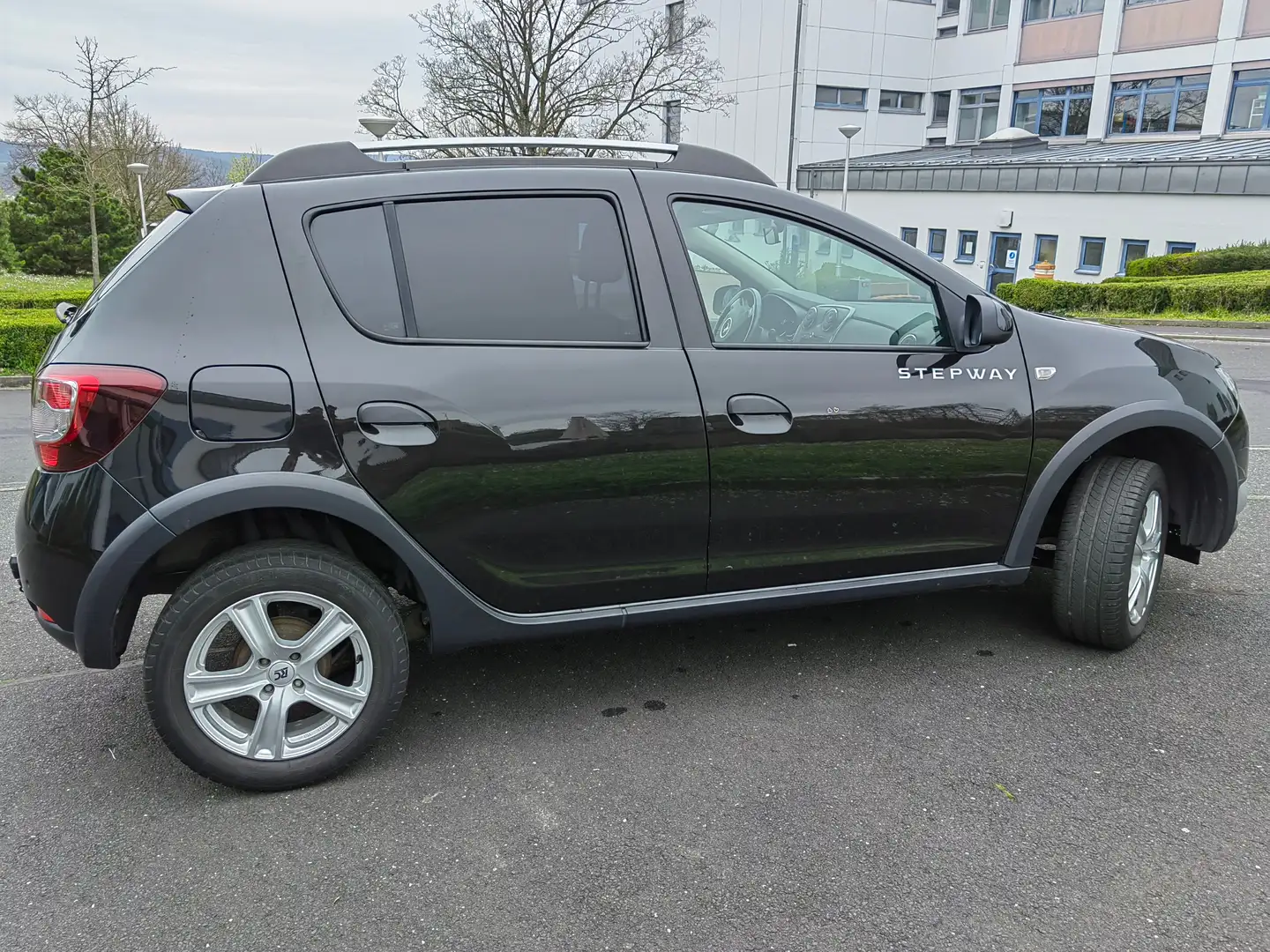 Dacia Sandero Sandero Stepway TCe 90 Prestige Schwarz - 2