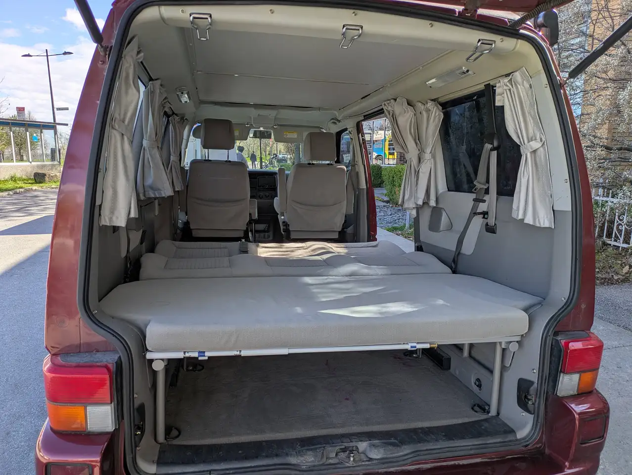 Volkswagen Eurovan снимка Volkswagen Eurovan