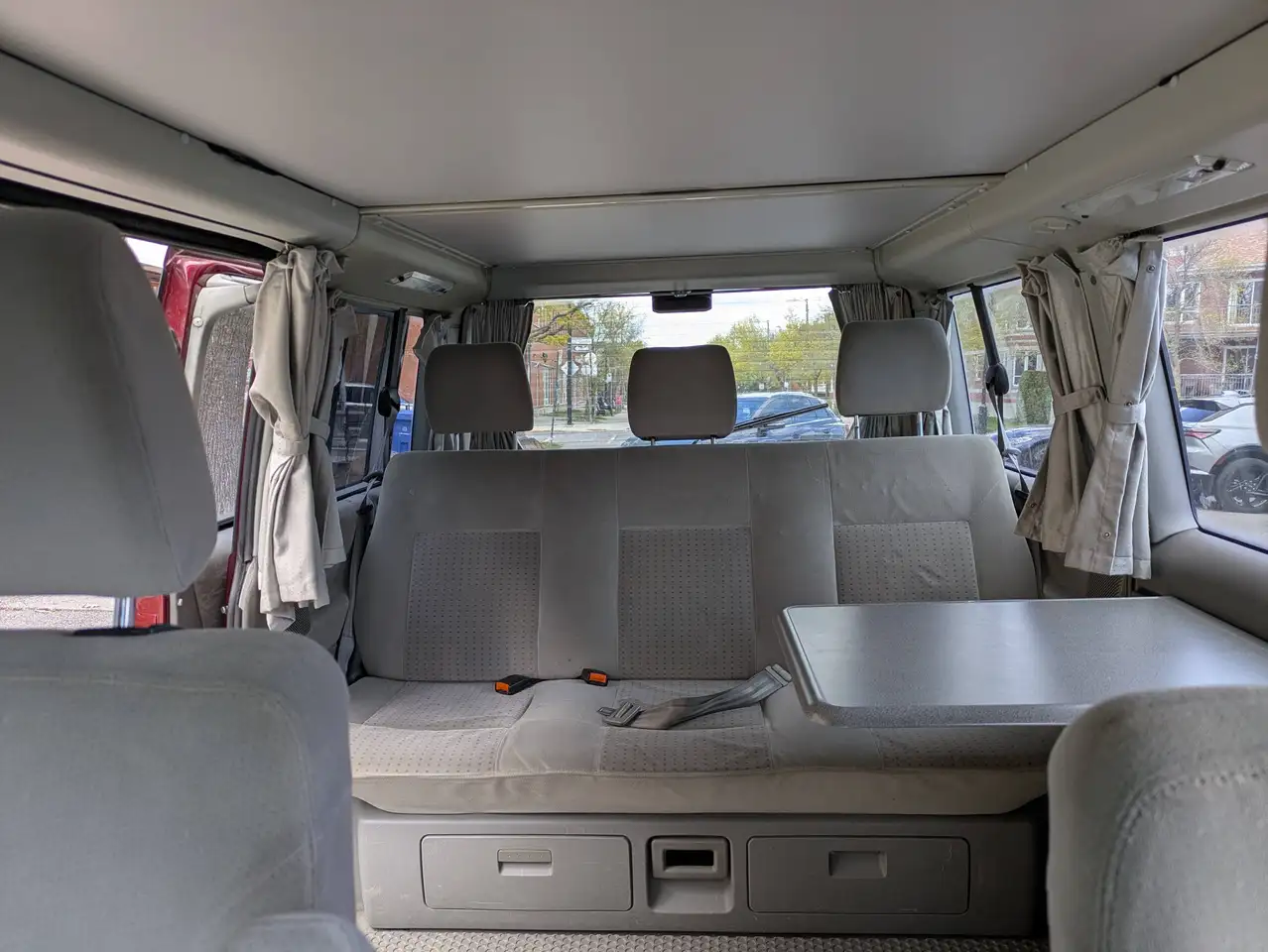 Volkswagen Eurovan снимка Volkswagen Eurovan