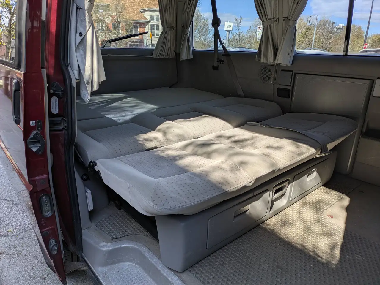 Volkswagen Eurovan снимка Volkswagen Eurovan