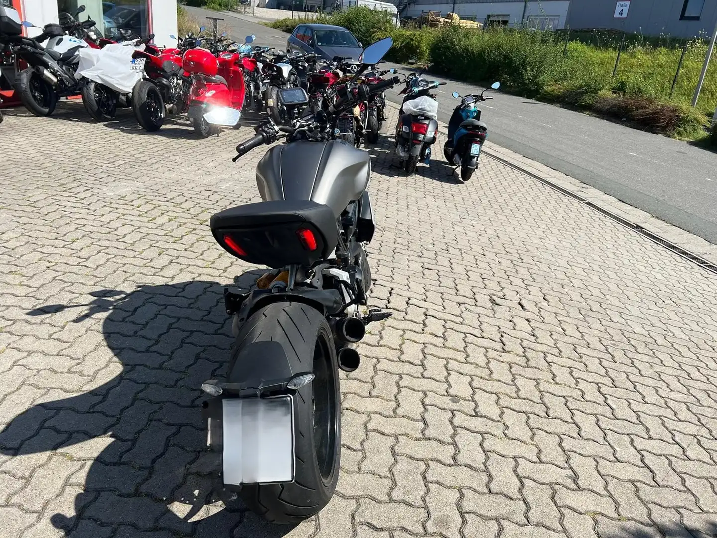 Ducati Diavel Diavel 1260 S – frisch gewartet, TÜV neu! Argintiu - 1