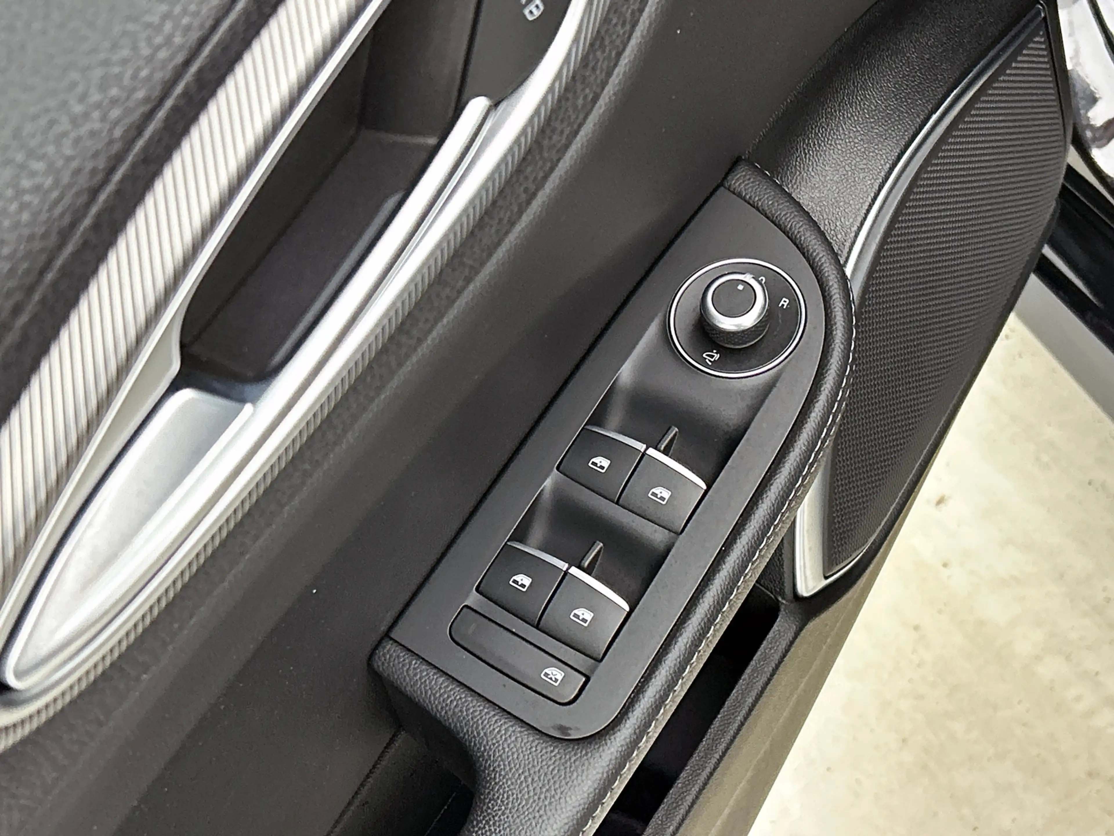 Alfa Romeo Giulia 2.0T Sprint | Trekhaak | Clima | Navi | 12 maanden — photo 22