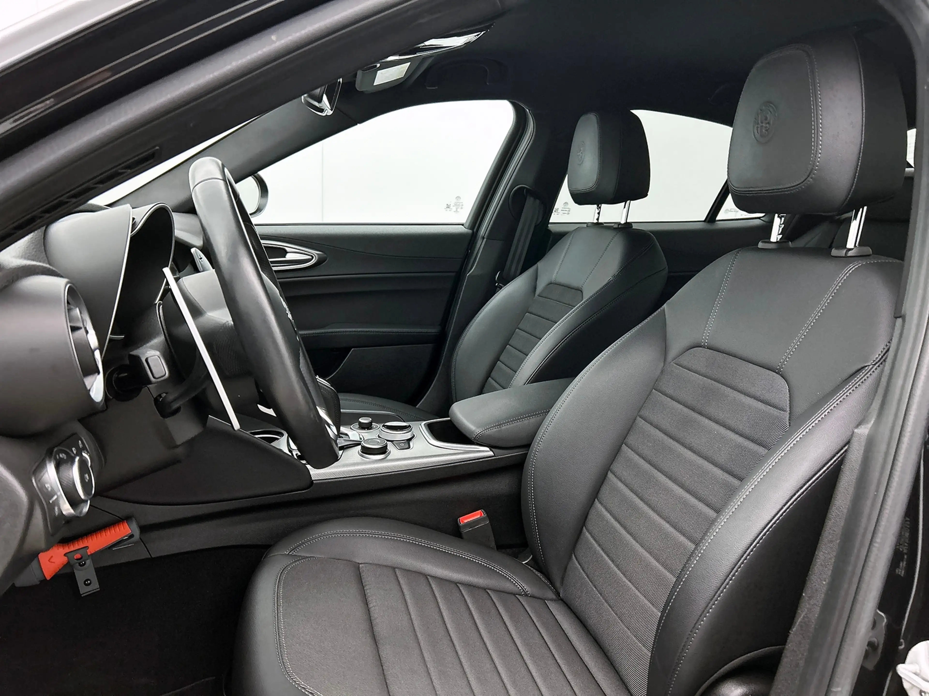 Alfa Romeo Giulia 2.0T Sprint | Trekhaak | Clima | Navi | 12 maanden — photo 31