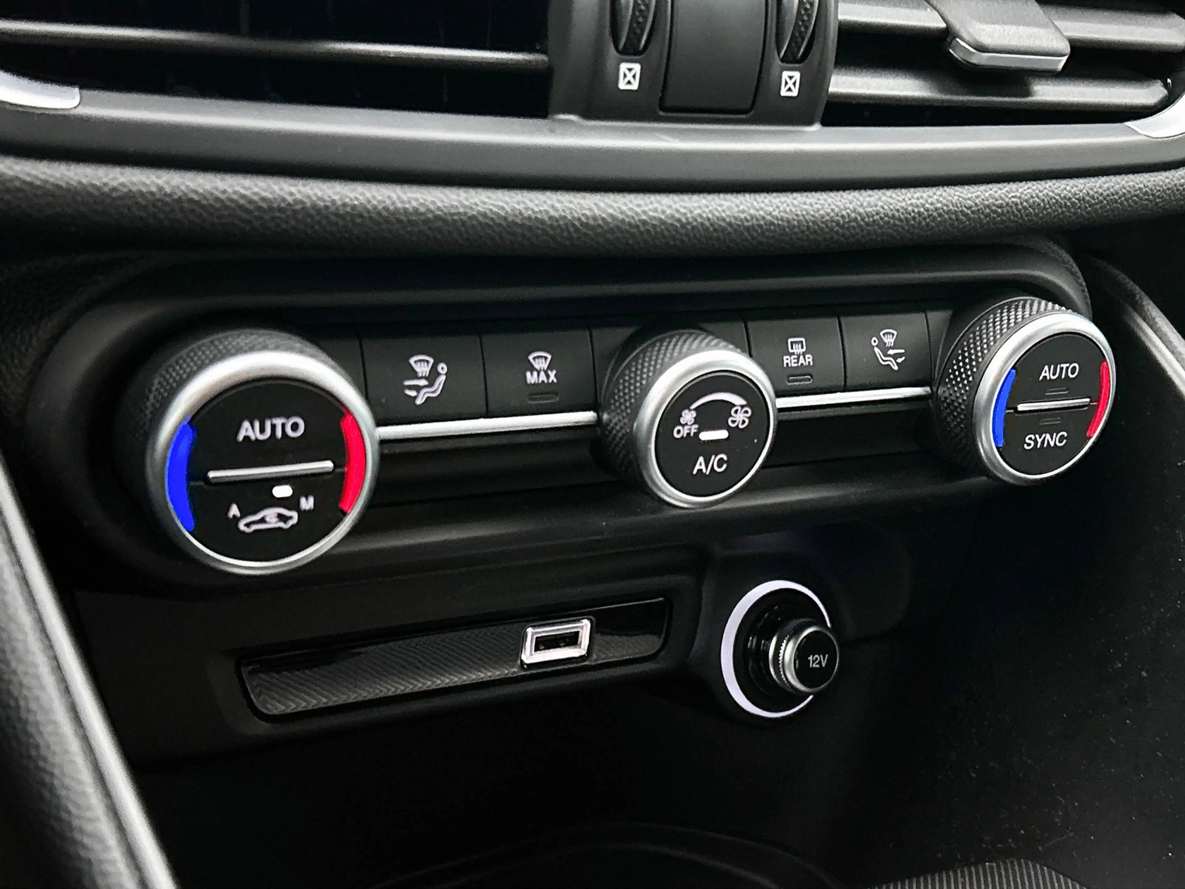 Alfa Romeo Giulia 2.0T Sprint | Trekhaak | Clima | Navi | 12 maanden — photo 23