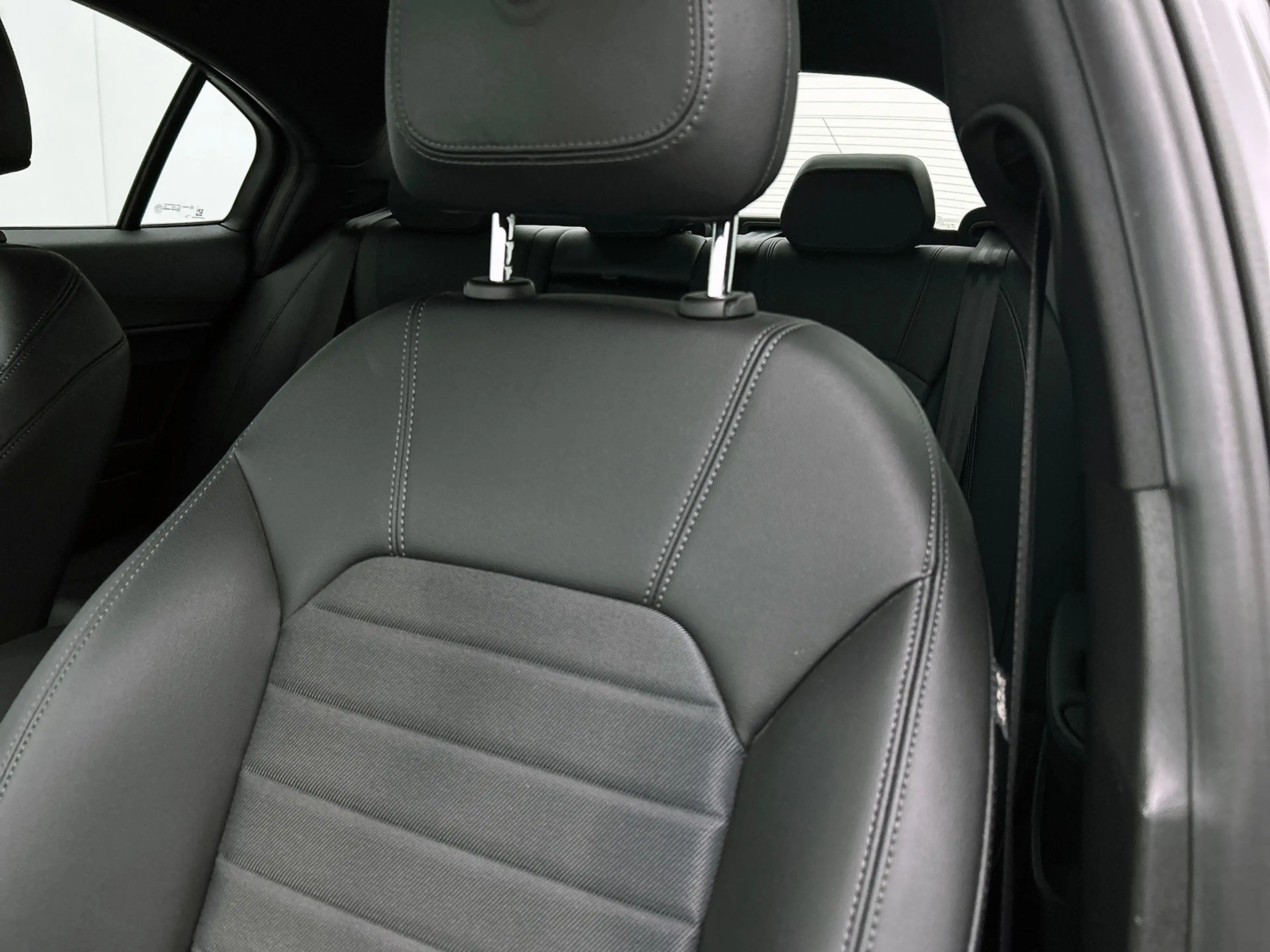 Alfa Romeo Giulia 2.0T Sprint | Trekhaak | Clima | Navi | 12 maanden — photo 11