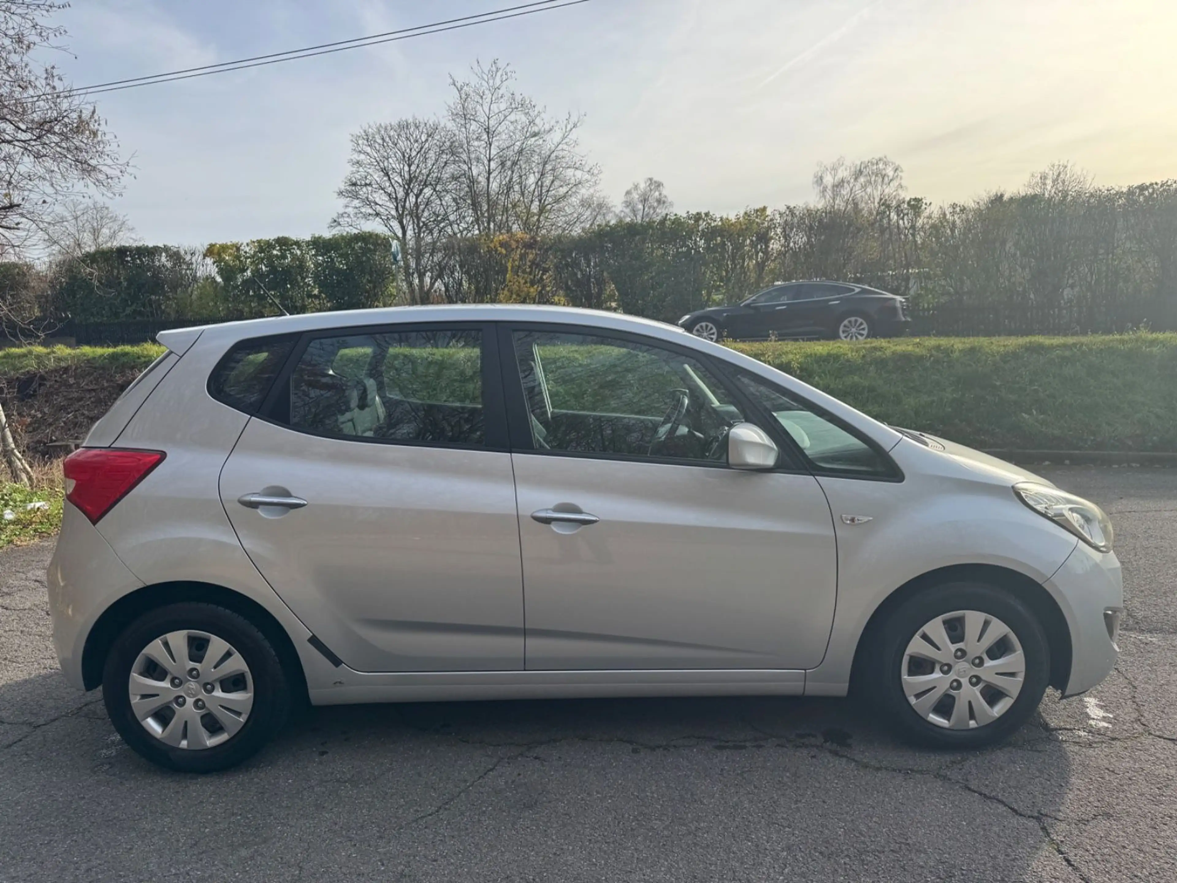 Hyundai iX20 Comfort — photo 12