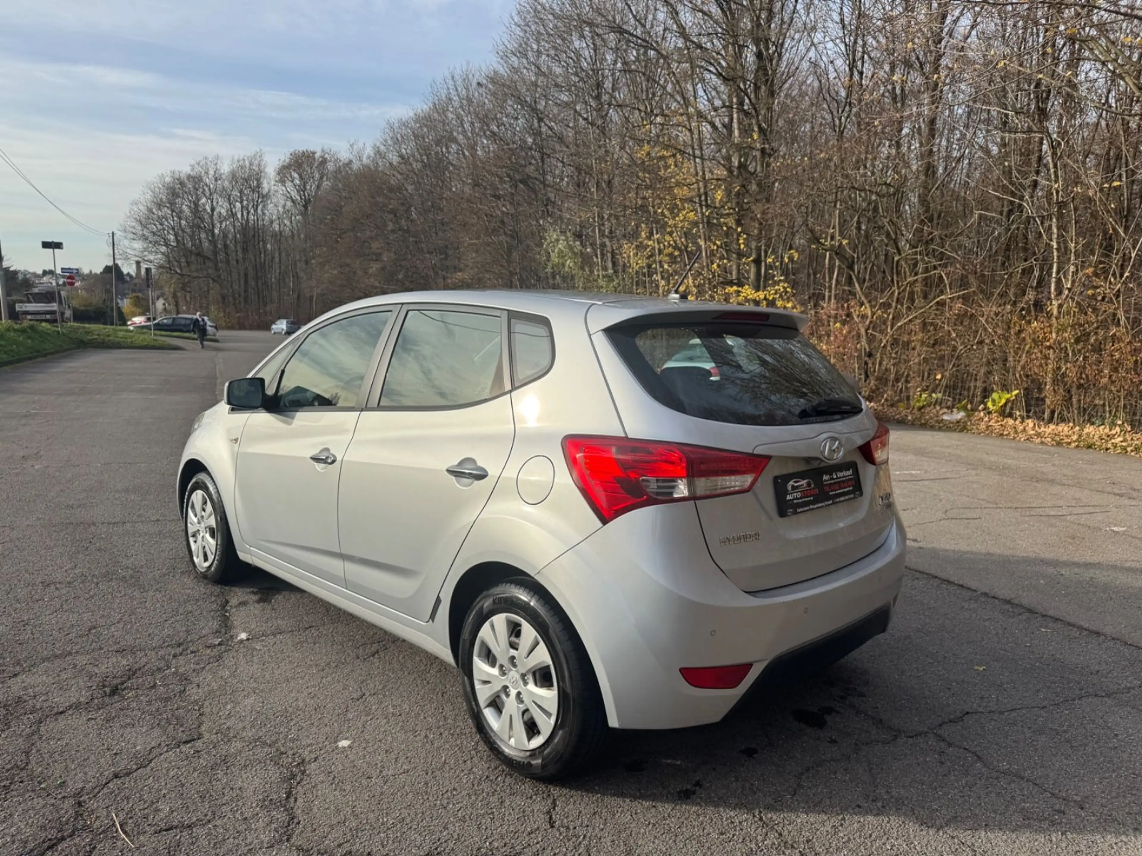 Hyundai iX20 Comfort — photo 9